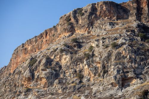 Free Stunning rocky cliff in Halfeti, Türkiye, showcasing the vibrant earthy tones of the landscape. Stock Photo
