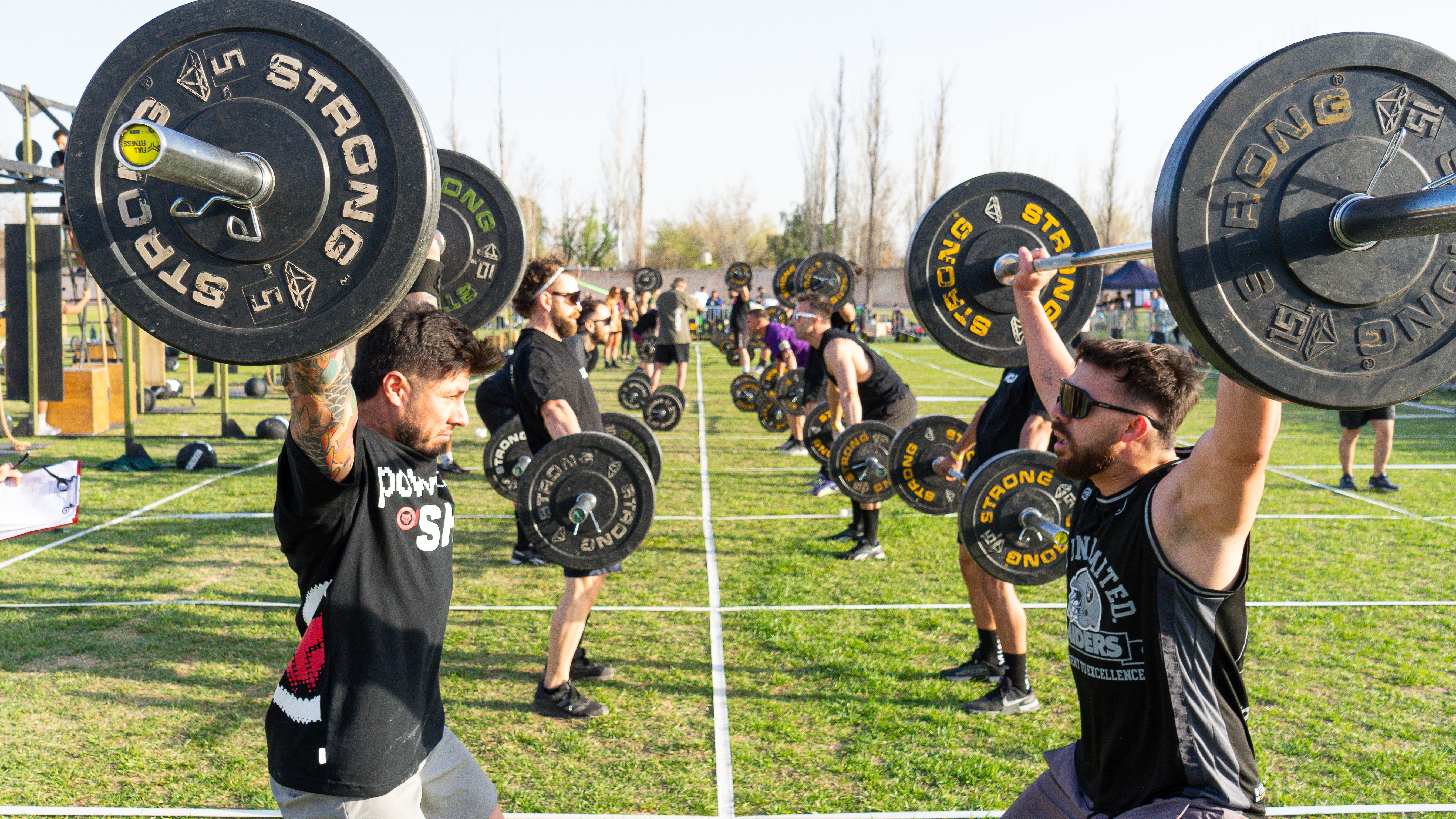 Compound Exercises vs Isolation Movements: Which Delivers Better Results for Time-Limited Gym Sessions