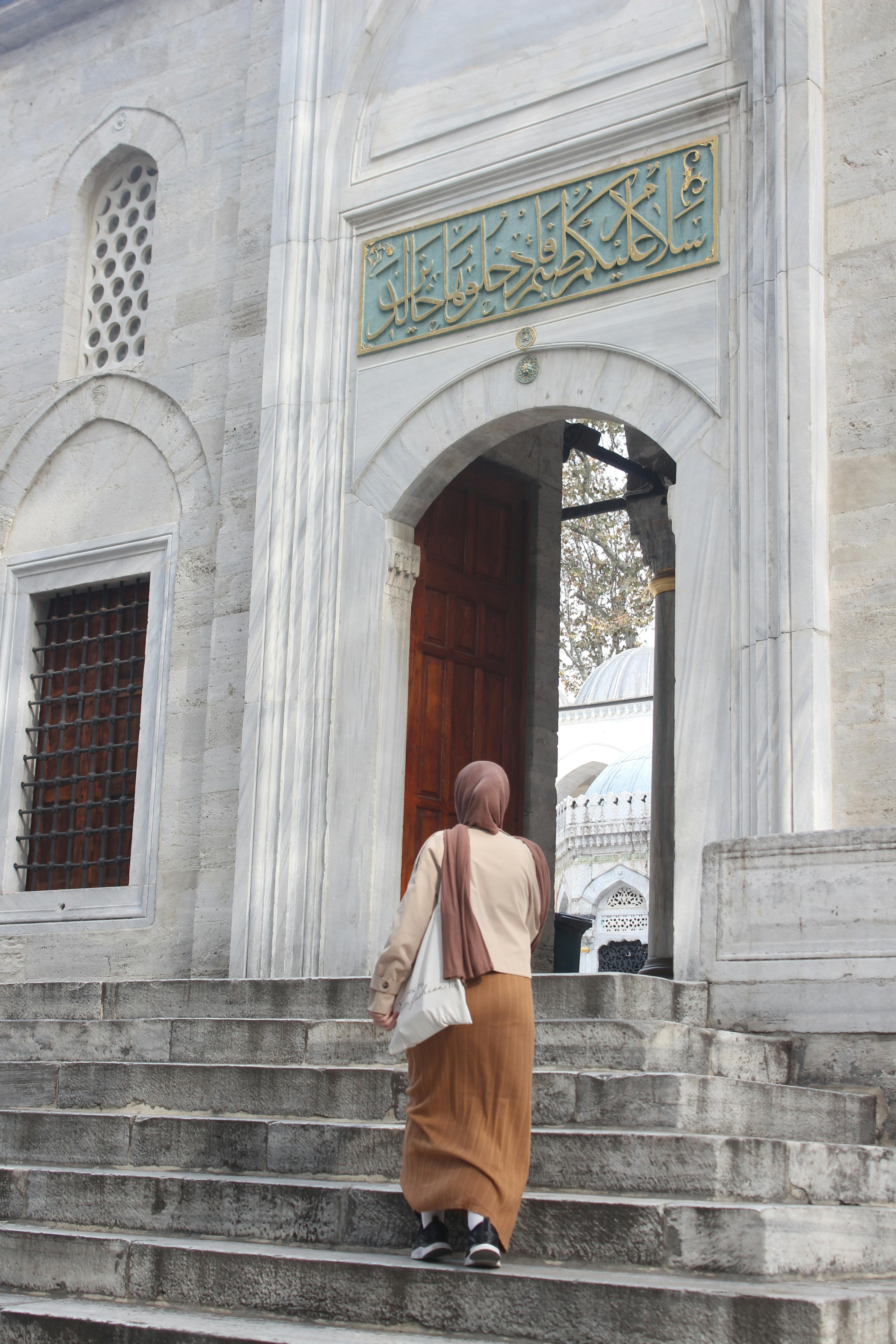 2023 Yılı İçin Bakırköy Dairelerinde Bina Yaşı ve Fiyat İlişkisi: Ne Kadar Önemli?