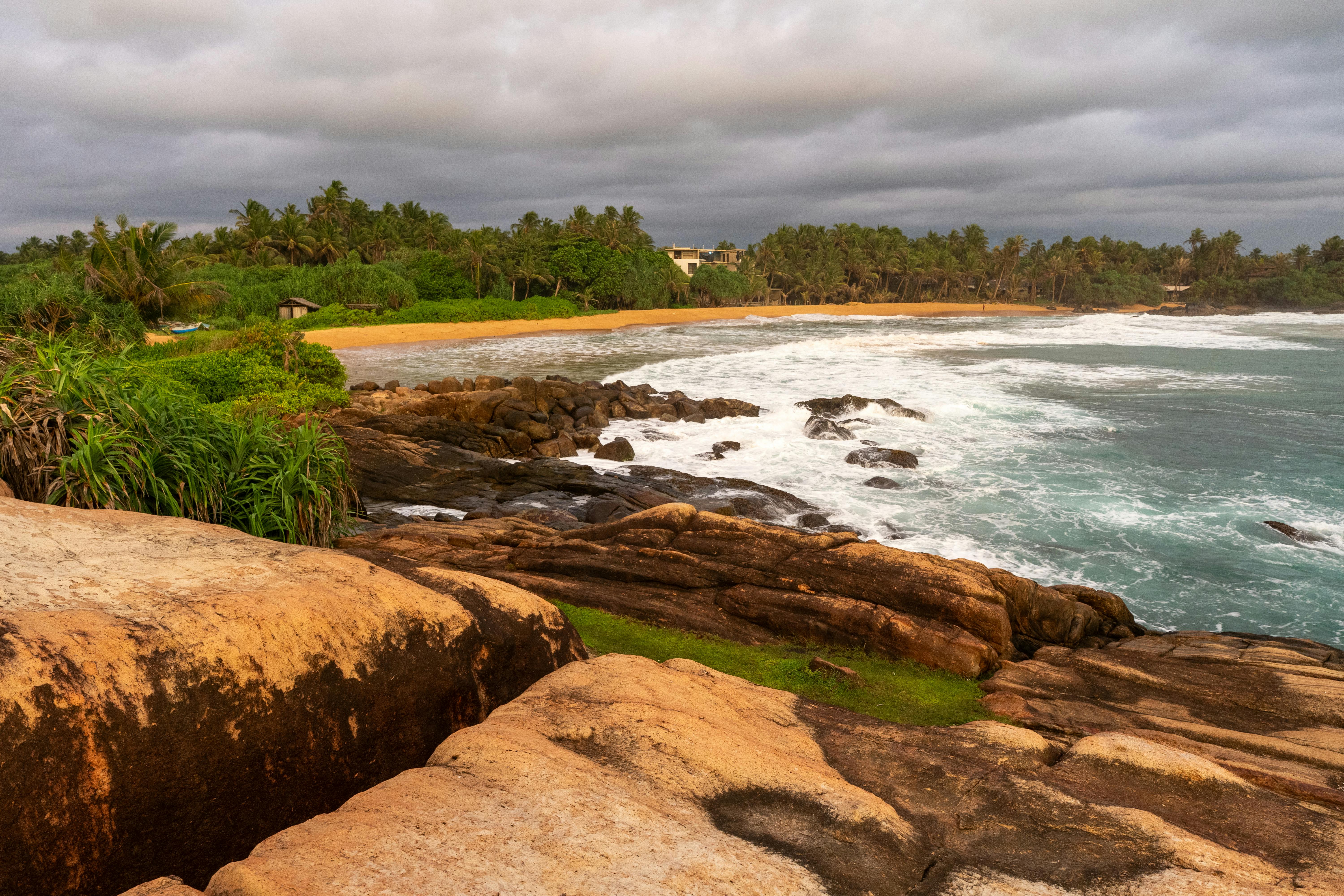 Plage paradisiaque au Sri Lanka