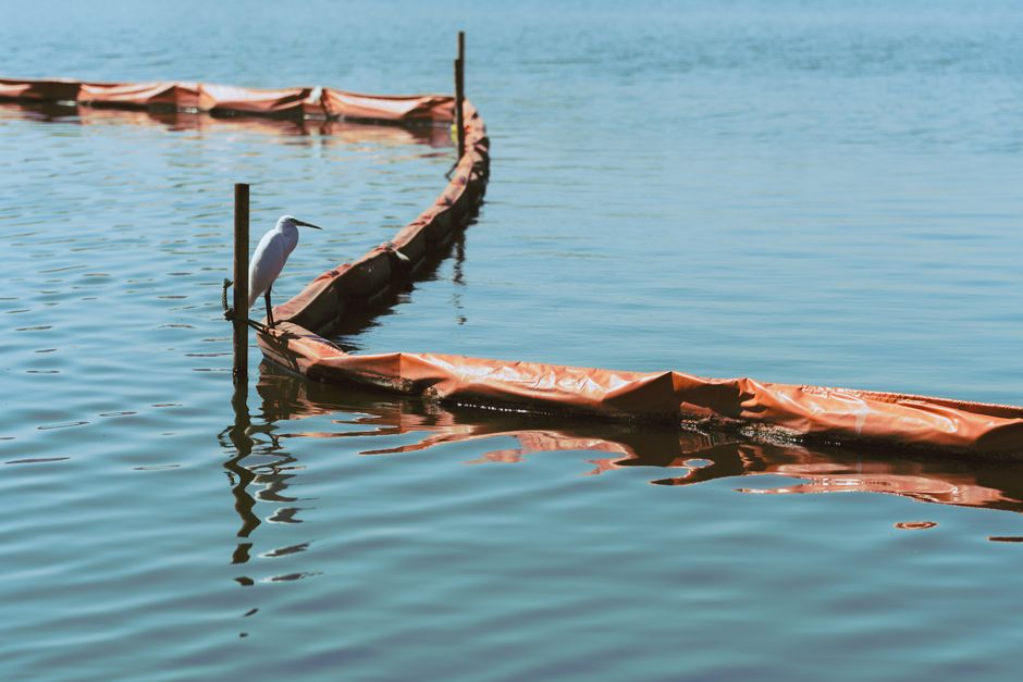 fully saturated sorbent barrier during spill recovery fully saturated sorbent barrier during spill recovery