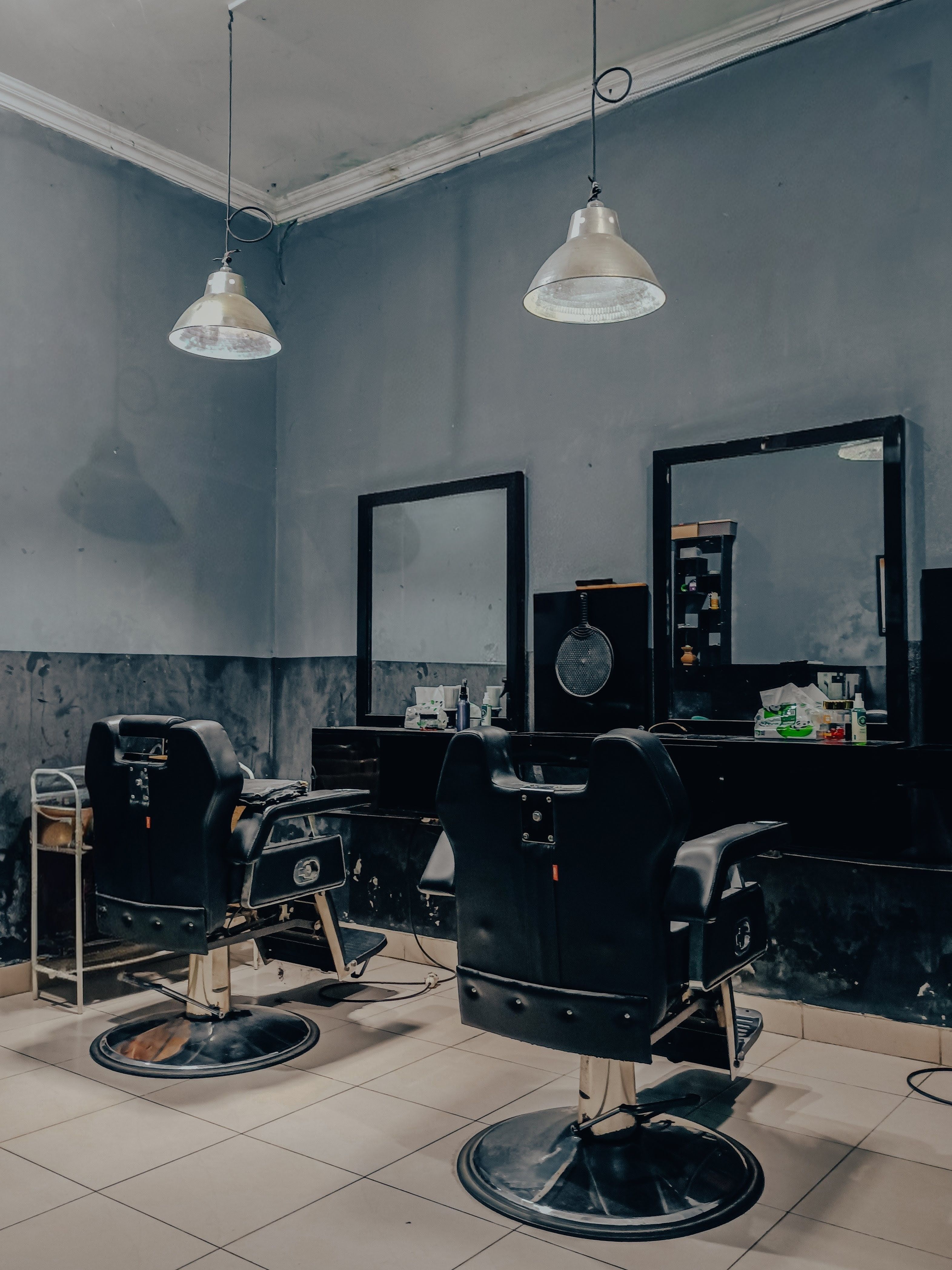 Vintage Barbershop Interior with Empty Chairs · Free Stock Photo