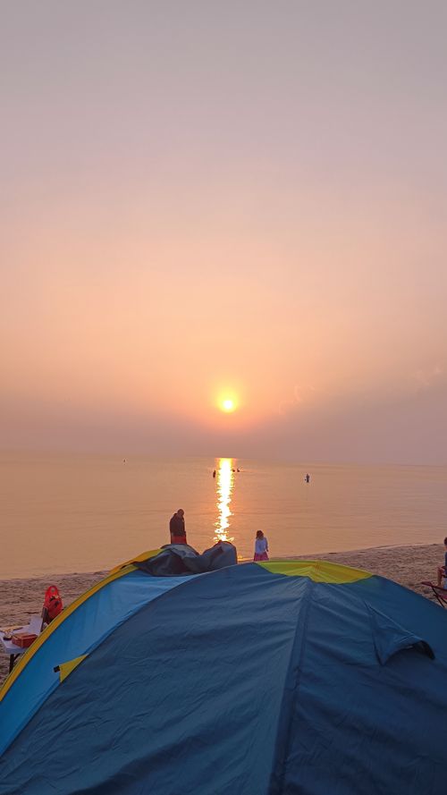 Free Sunrise at the beach Stock Photo