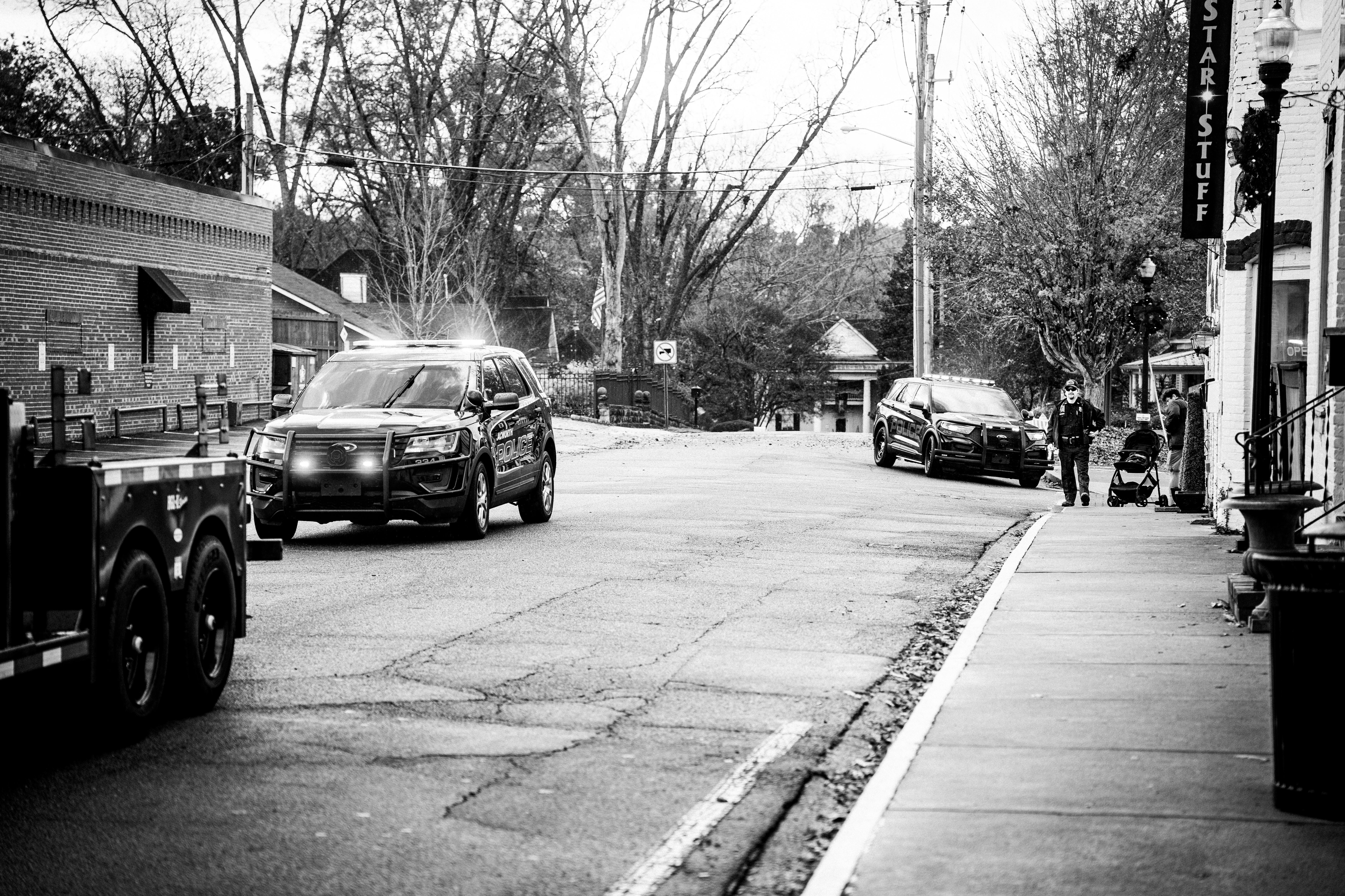 高級警察呼籲國際刑警組織協助打擊新納粹分子激增