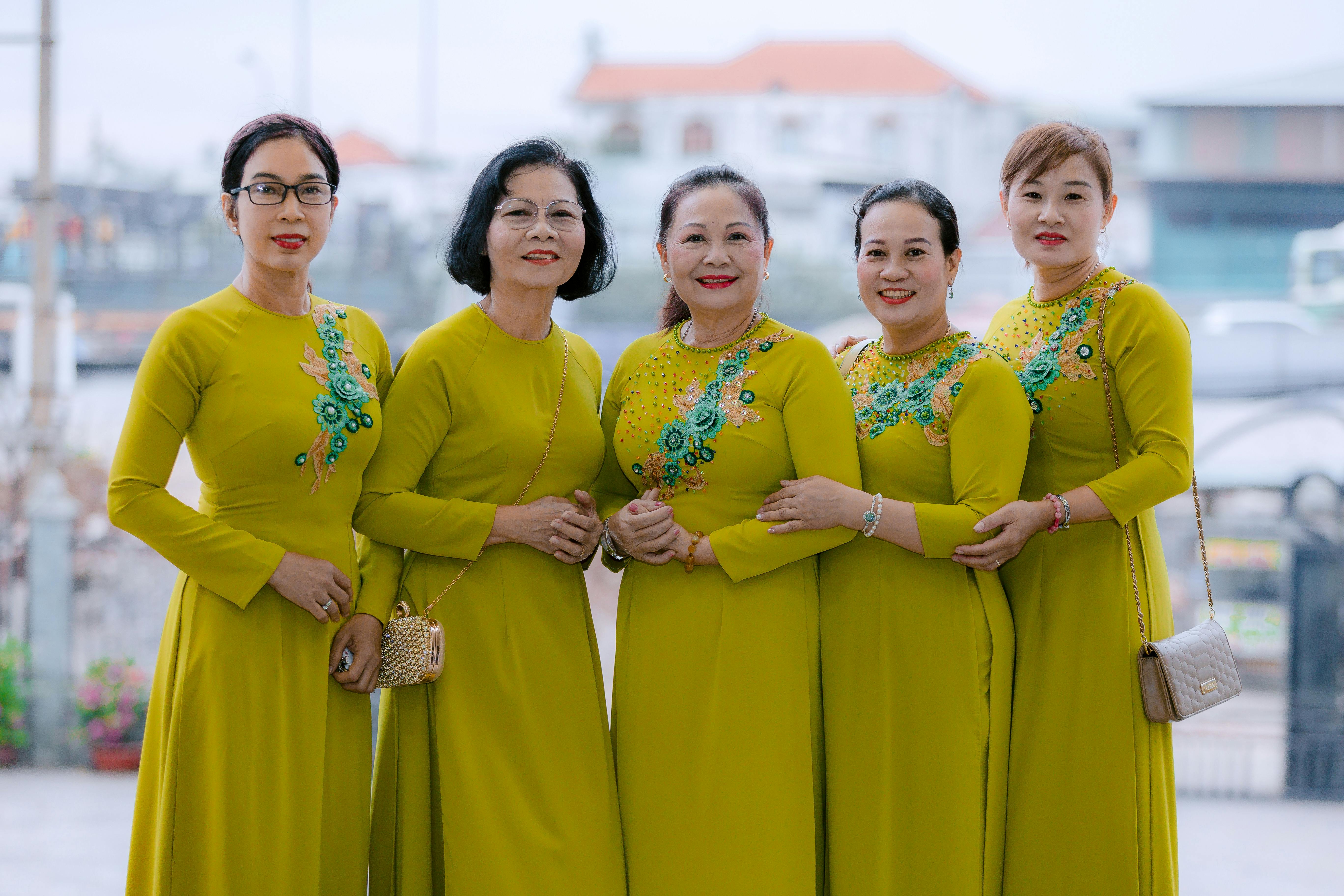 The Man-Bag Tell-All: What Your Choice of Bag Secretly Reveals About You