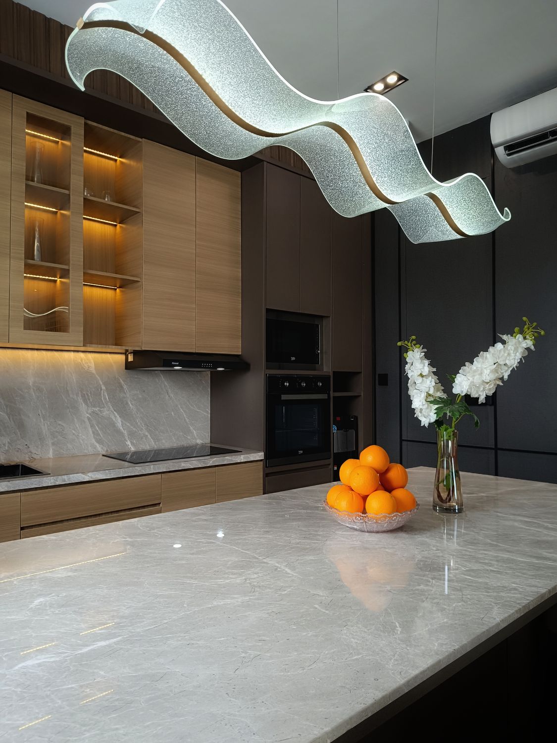 Modern Kitchen Interior with Elegant Lighting · Free Stock Photo
