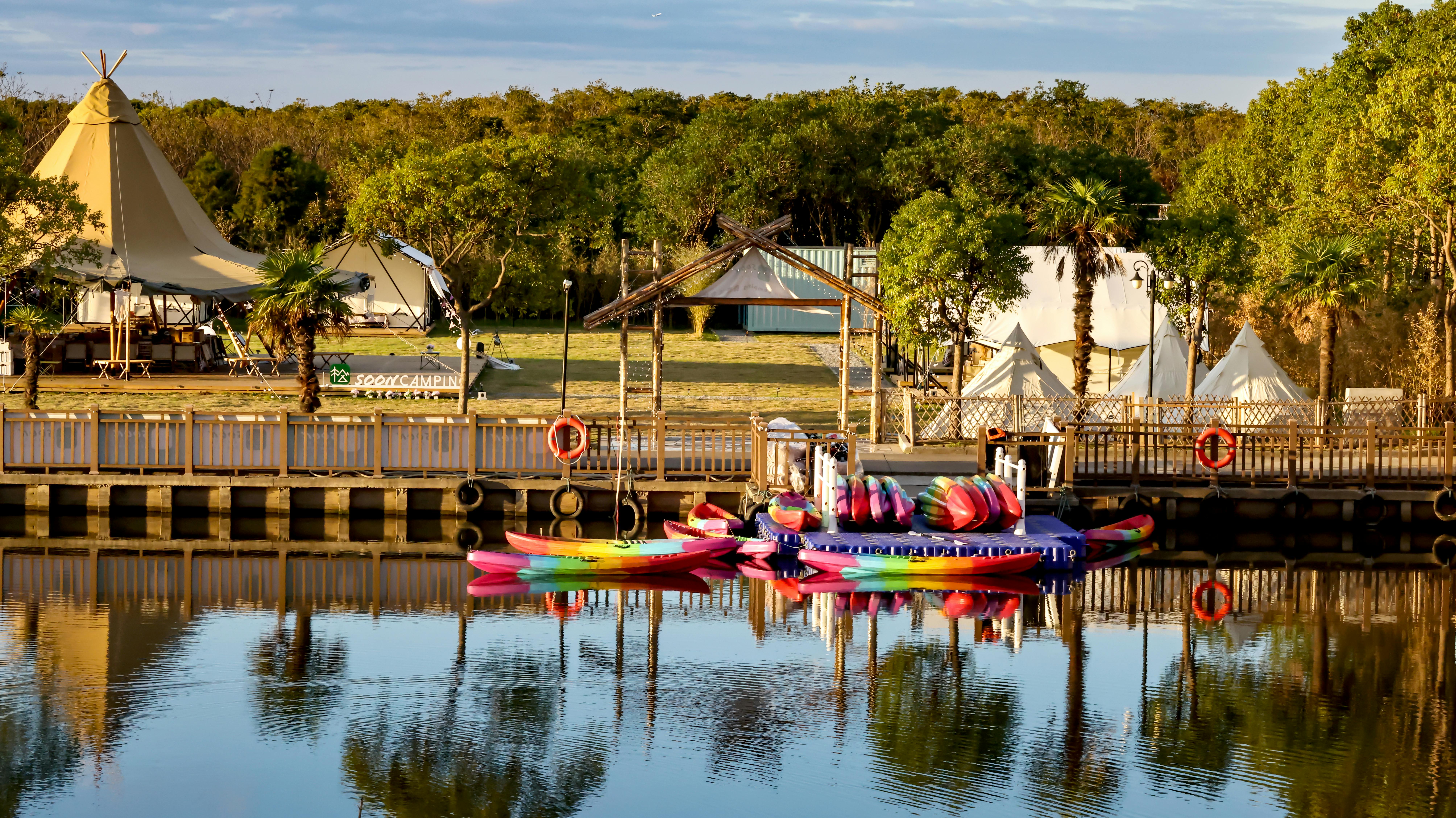 Free Outdoor Adventure Expo at Destin Commons on April 6-7 — Photo by Yudi Ding on Pexels