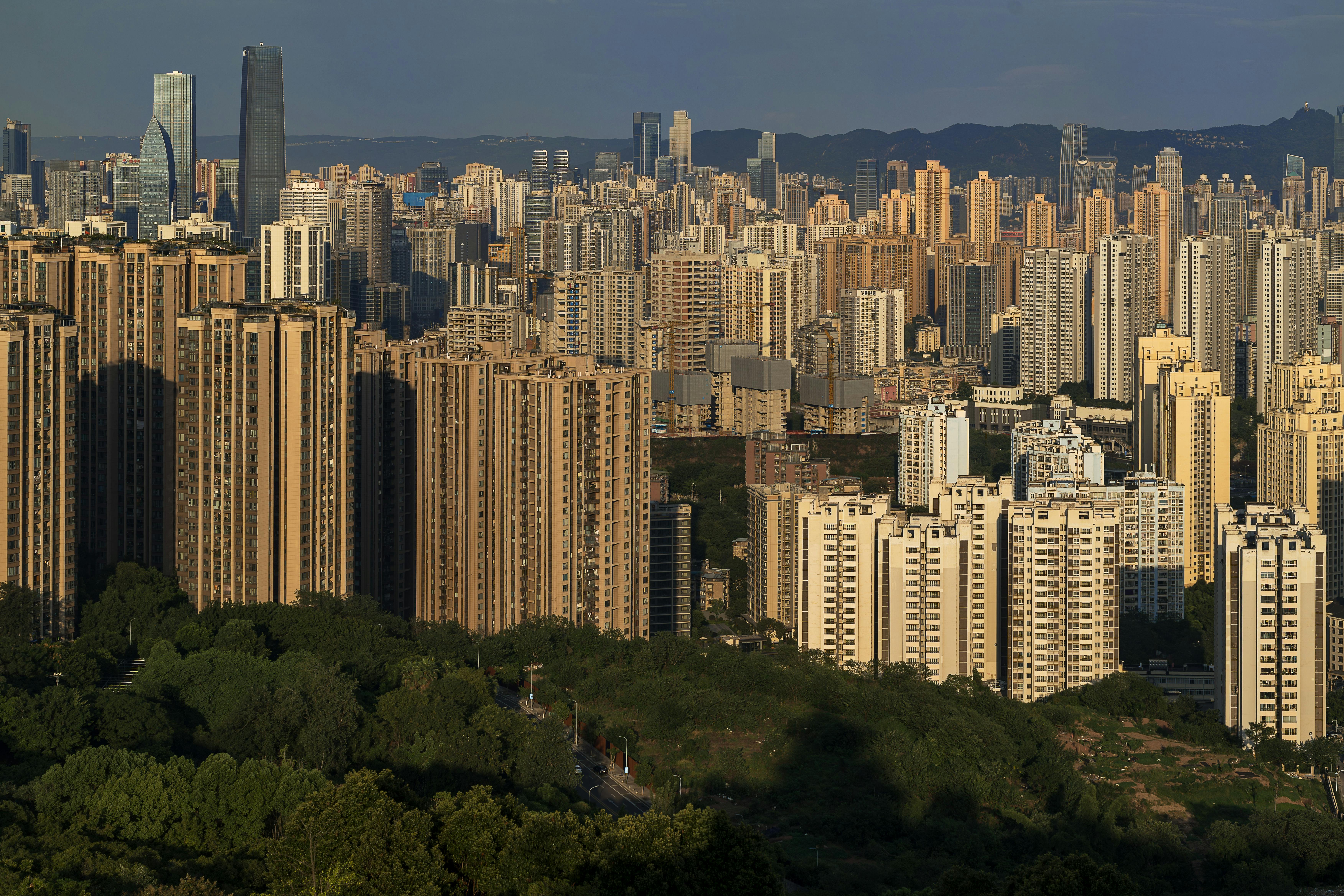 Best Real Estate Stocks for 2026 and How to Invest — Photo by dh tang on Pexels