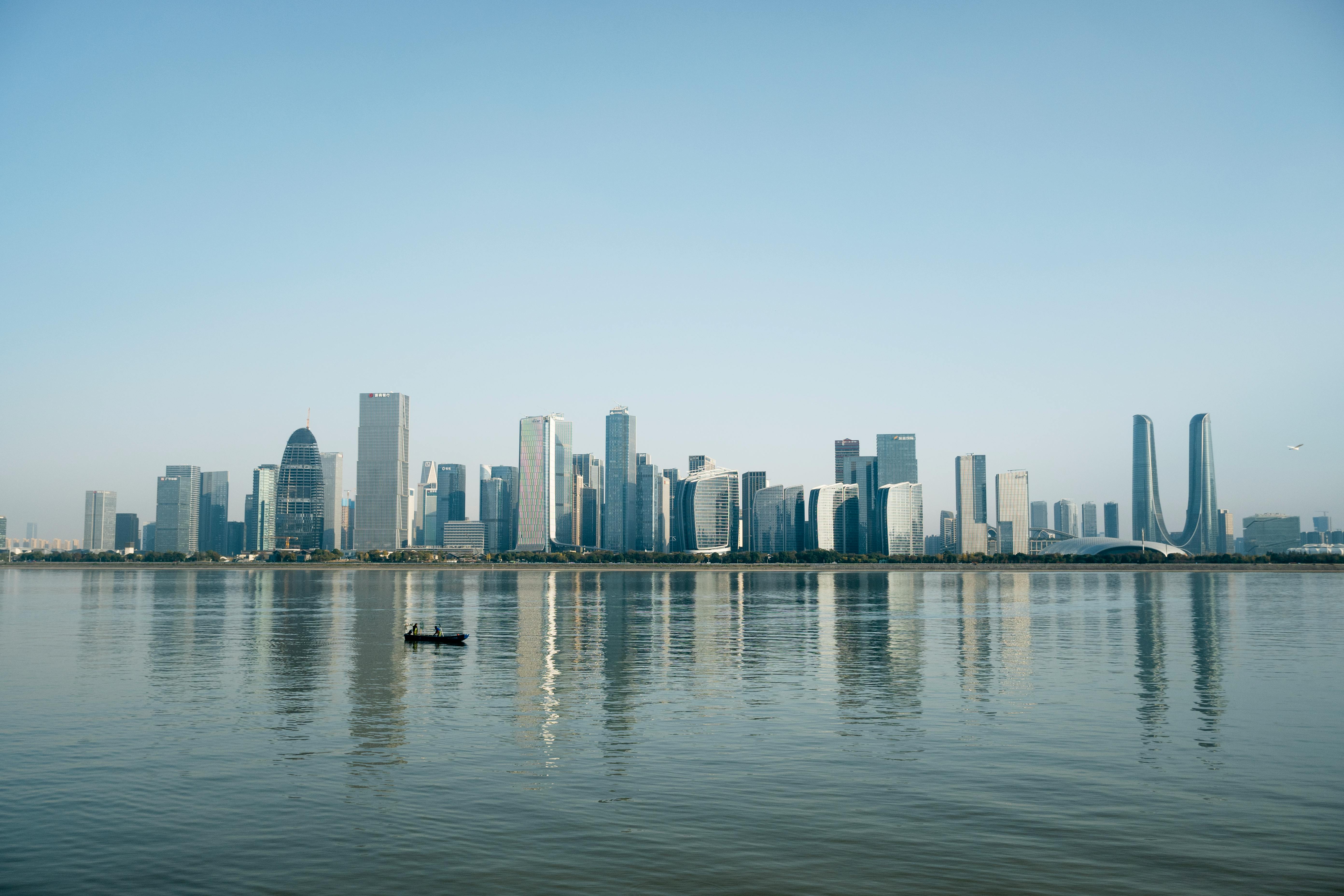 第三季永久離港提走強積金逾16億，財經影響解析