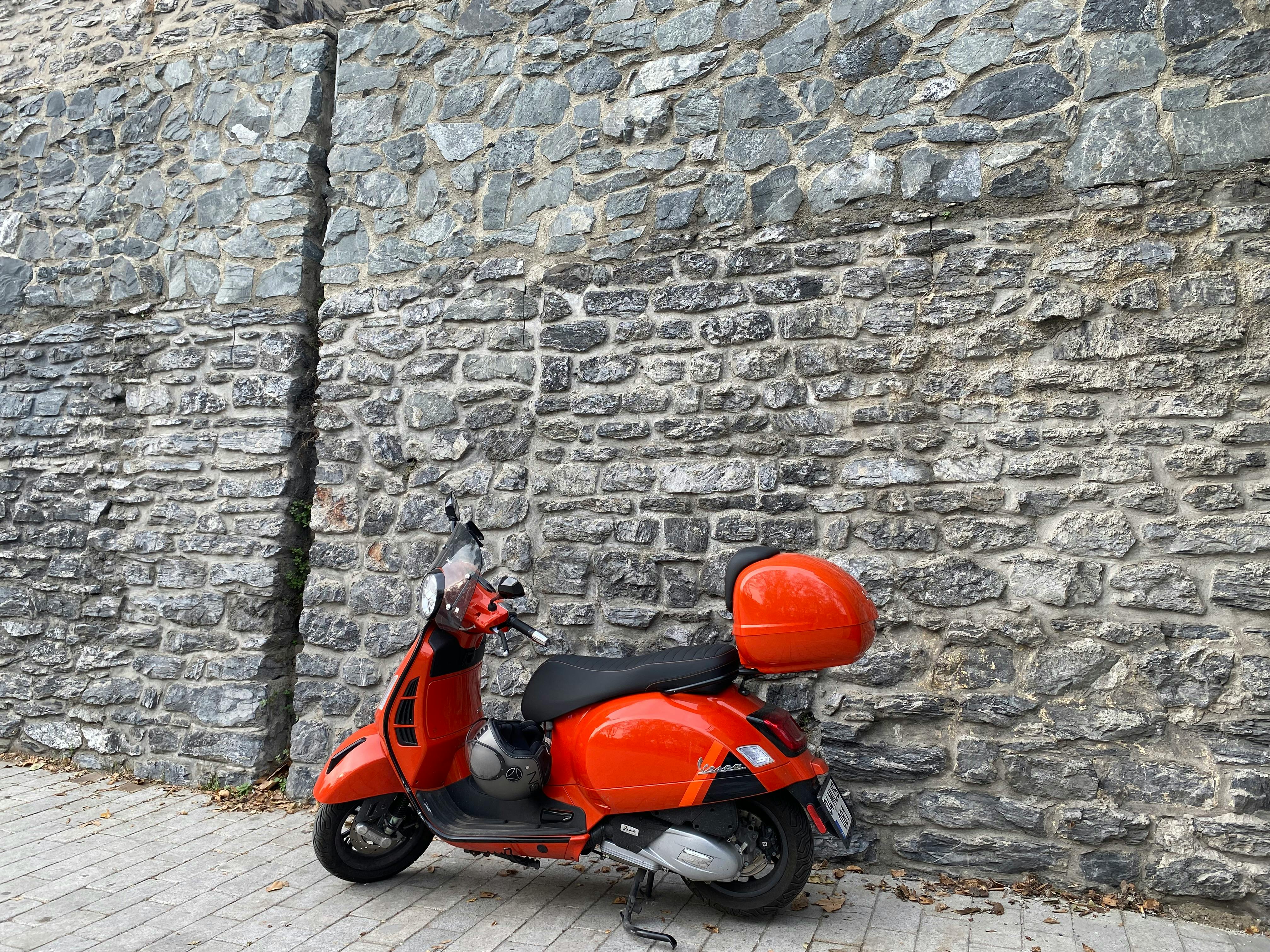 ContiScoot: over 30 Tire Sizes for Urban Mobility and Everyday Commuting — Photo by BilimBirYerde Ayşem Kaya on Pexels