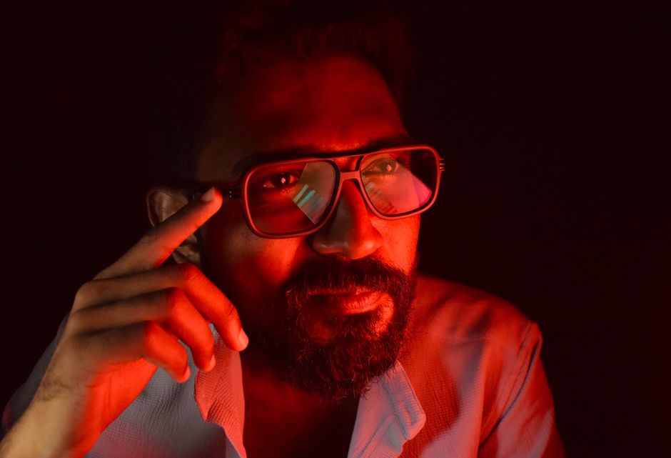 Review Summary: Kunal Kemmu's Spy Comedy 'Vibe'
