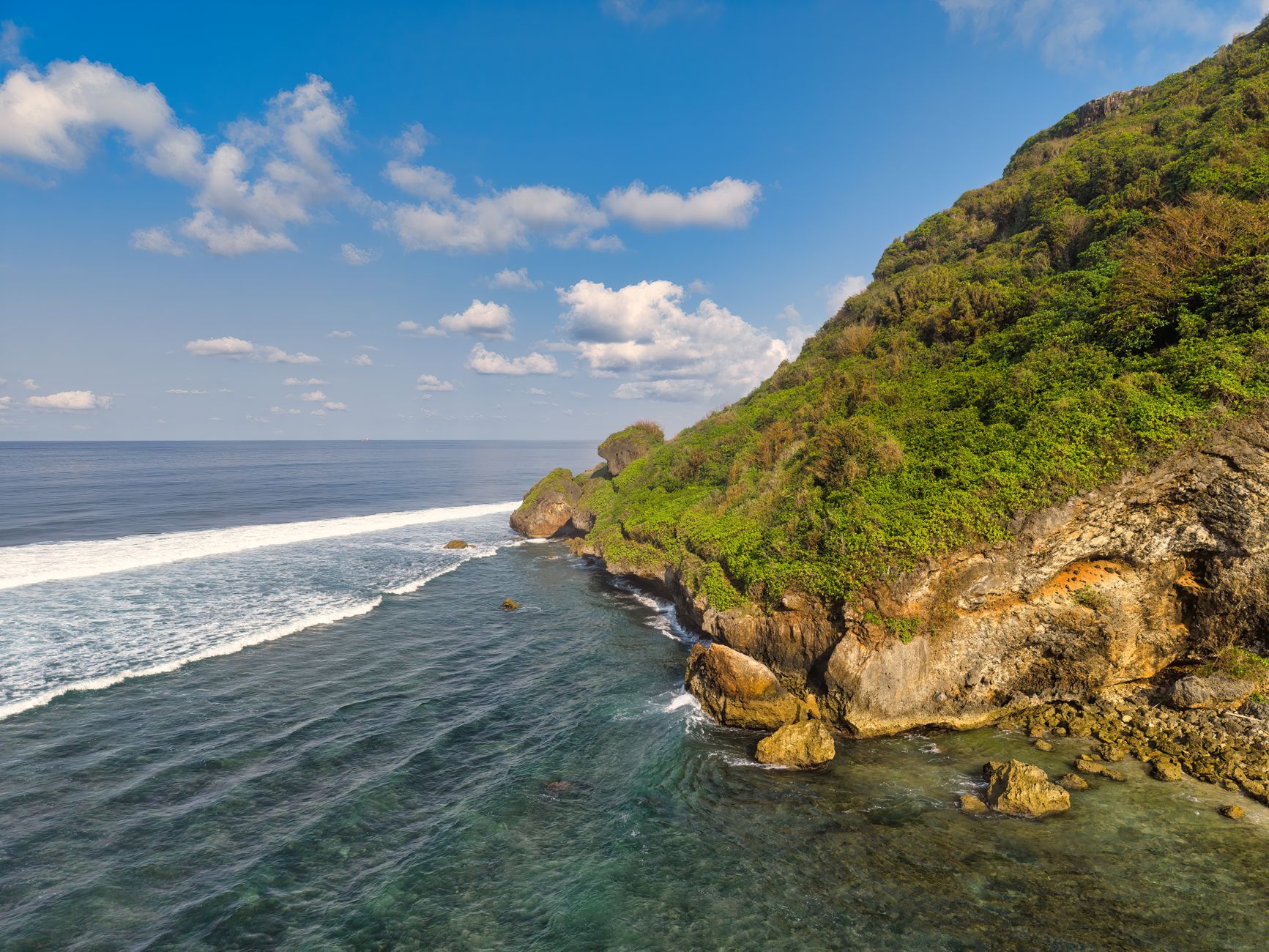 Warga Negara Rusia Ditemukan Meninggal Dunia di Kawasan Tebing Tanjung Mebulu Bali