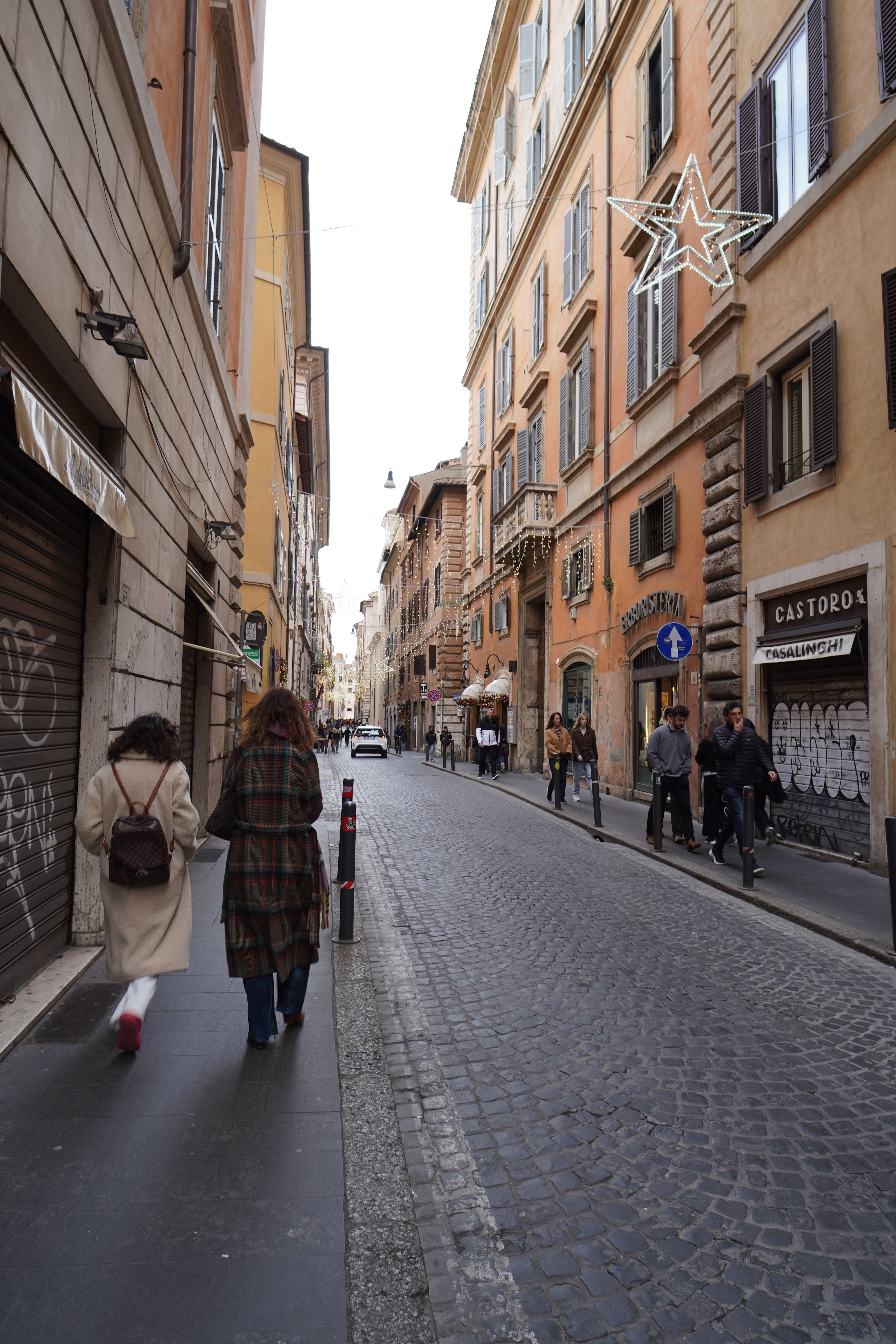 Charming Street View in Rome, Italy · Free Stock Photo