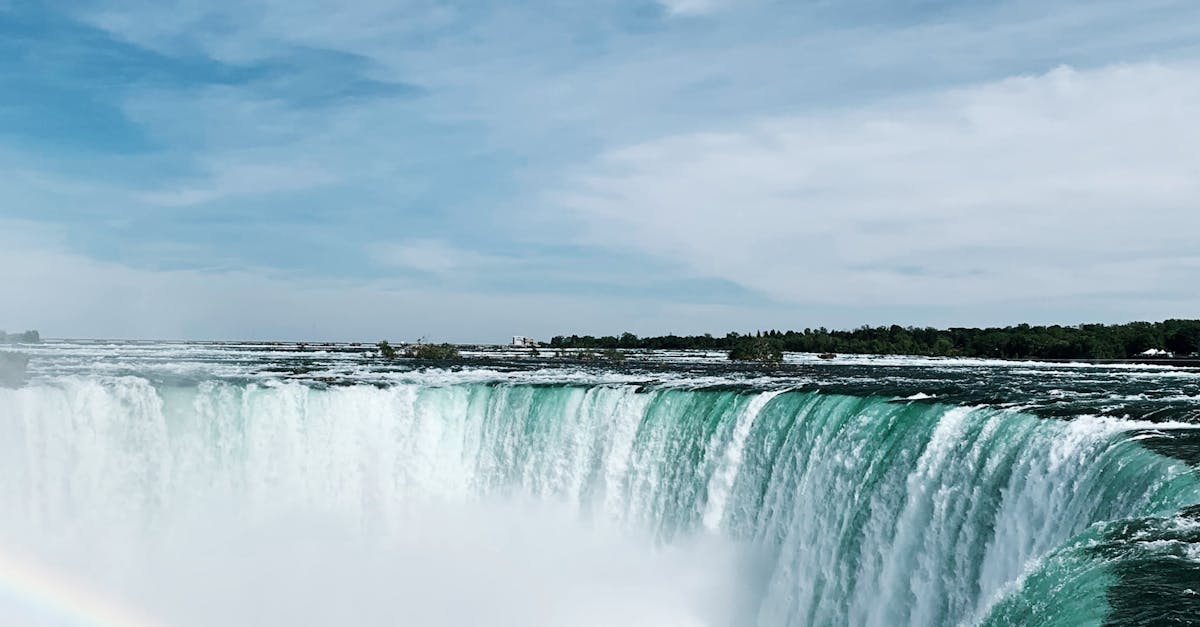 How much do librarians make in Ontario