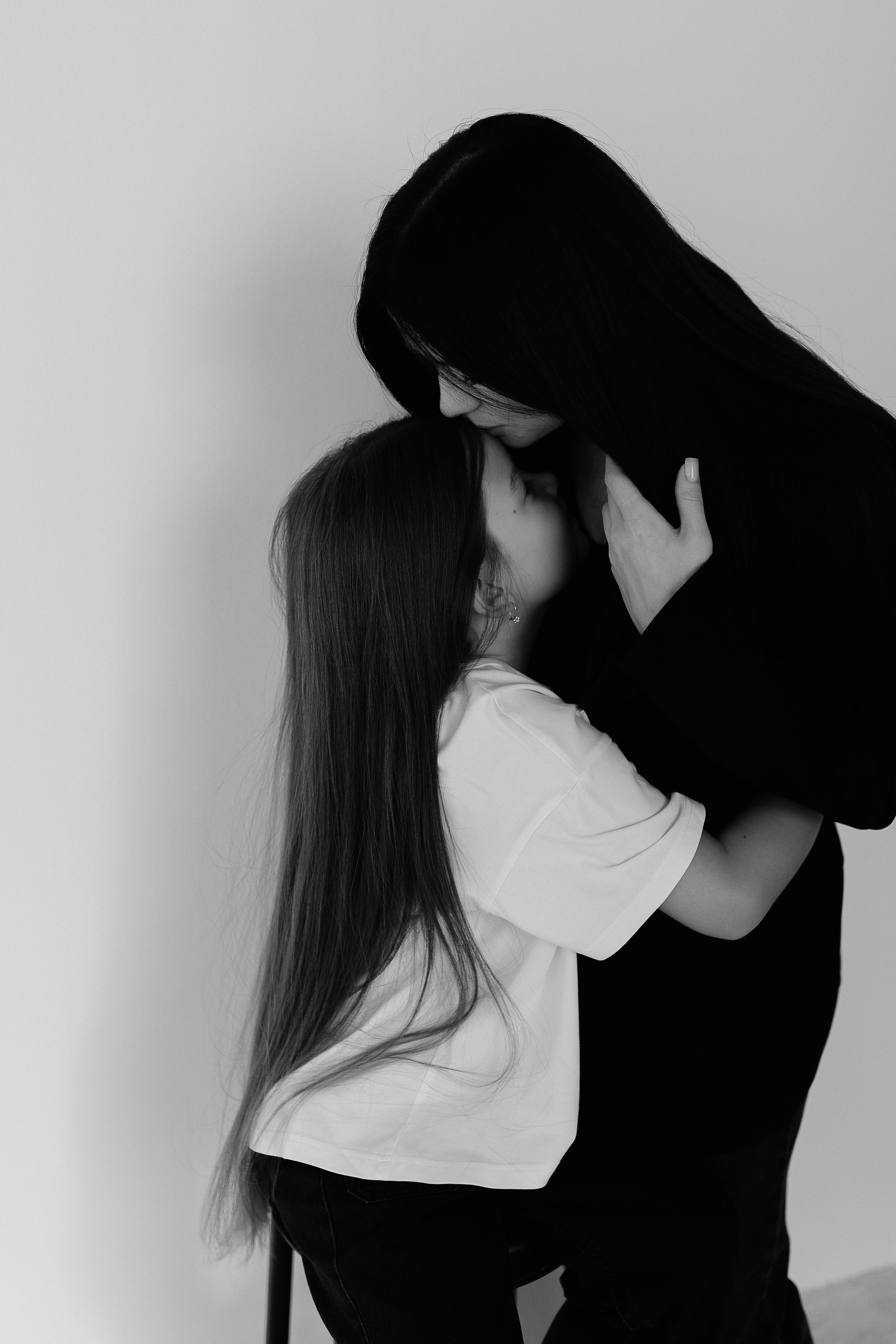 Couples \u0026 Engagements Gallery - Mischalique Photography, image size:3654x5481