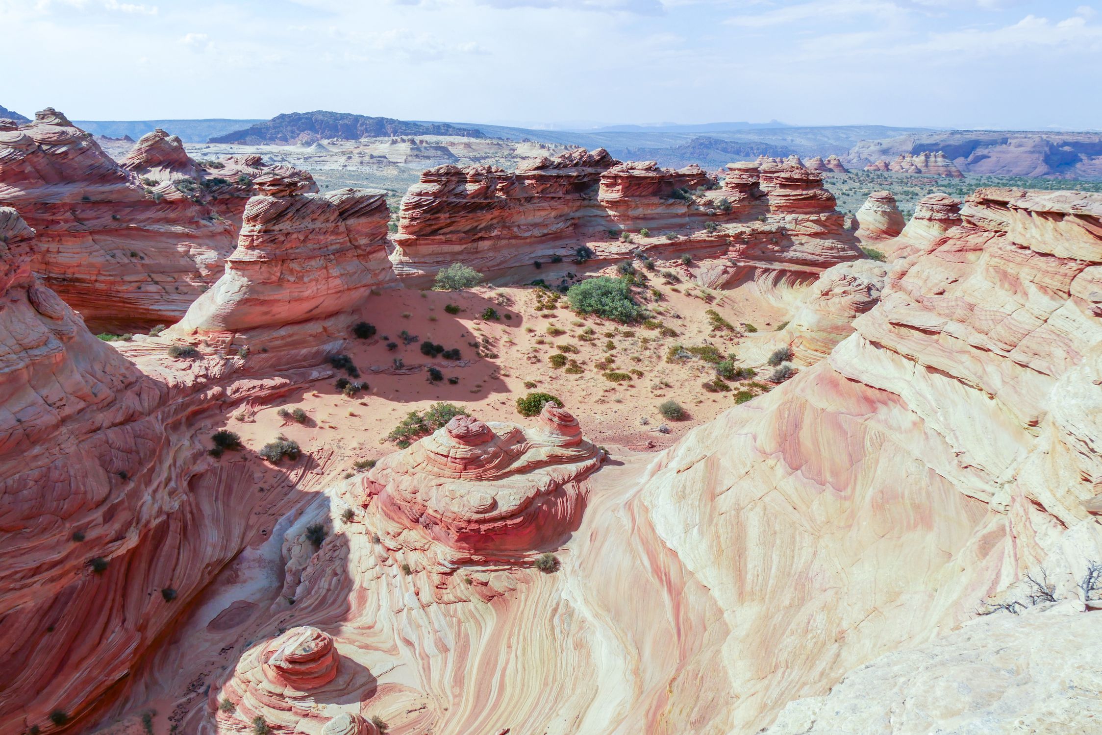 Majestic Sandstone Formations in Desert Landscape · Free Stock Photo
