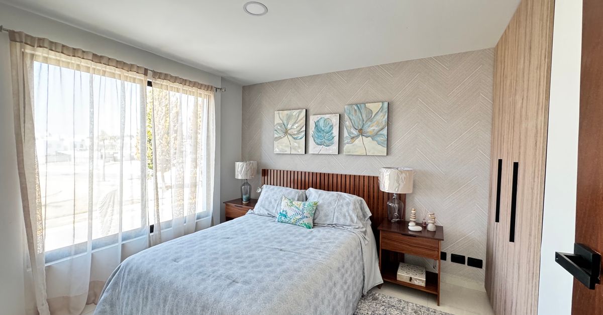 Modern Sunny Bedroom Interior Design · Free Stock Photo
