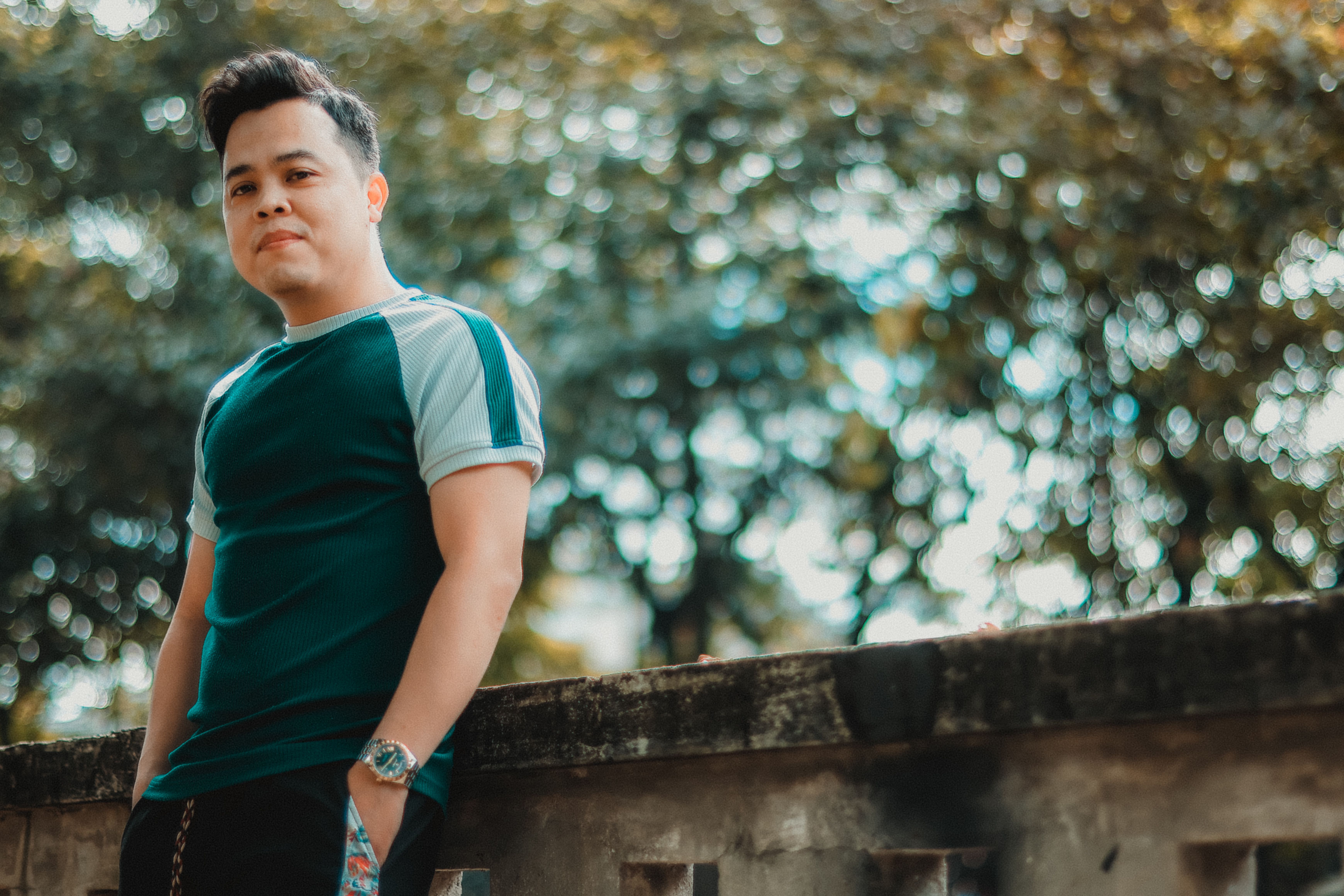 Cách Chụp Selfie Đẹp Nam: Nâng Tầm Phong Cách Chuẩn Soái Ca