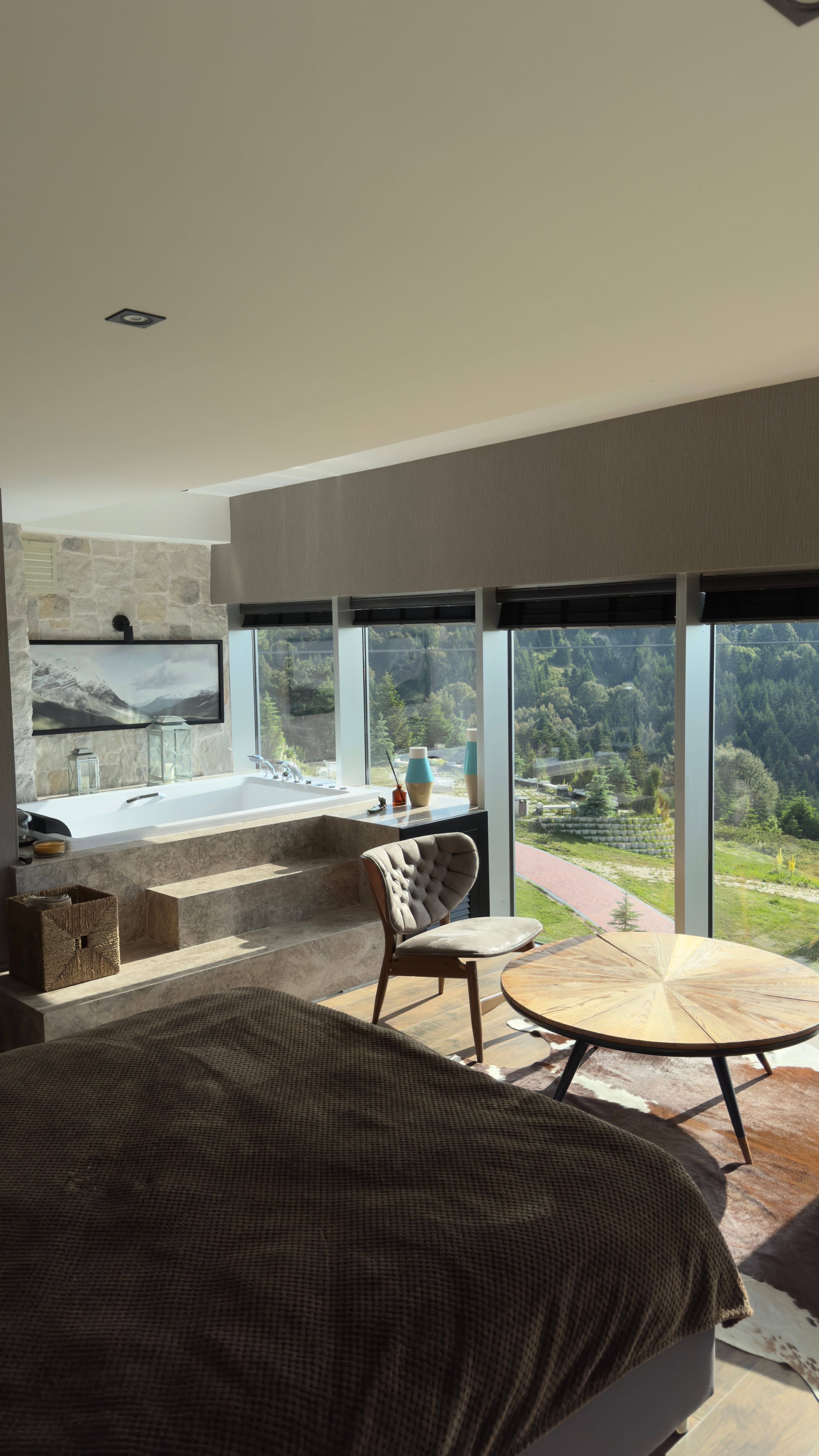 Luxurious Bedroom with Scenic Mountain View · Free Stock Photo
