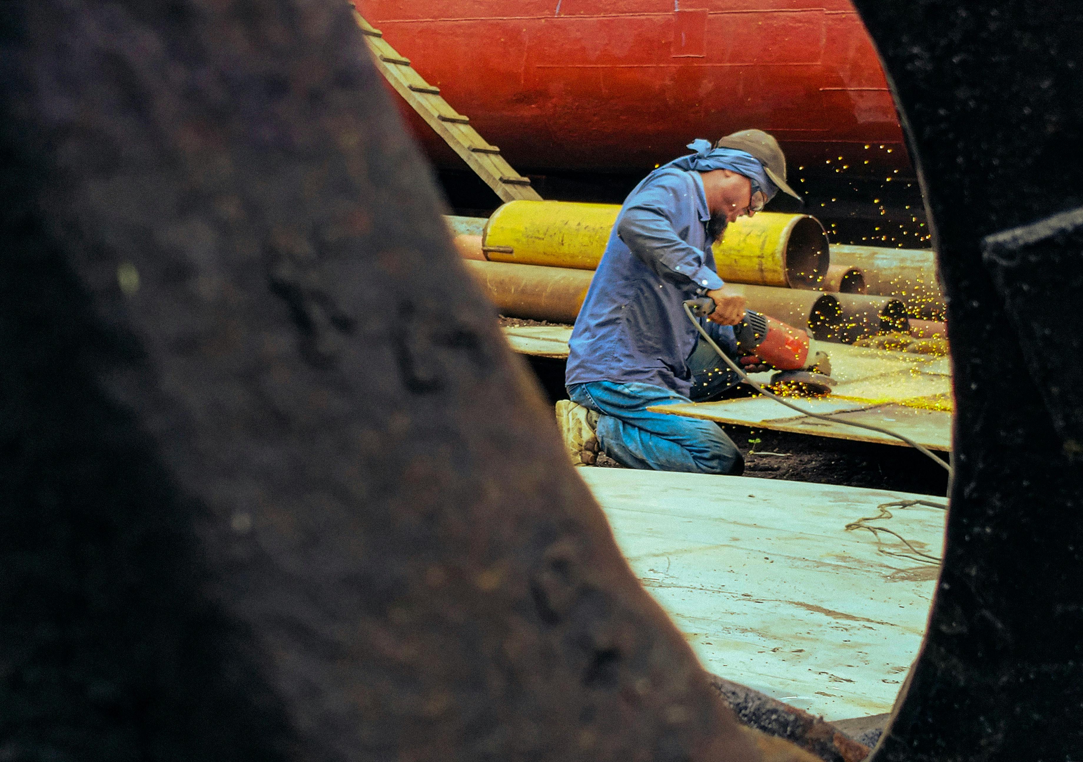 Maritime hull machinery