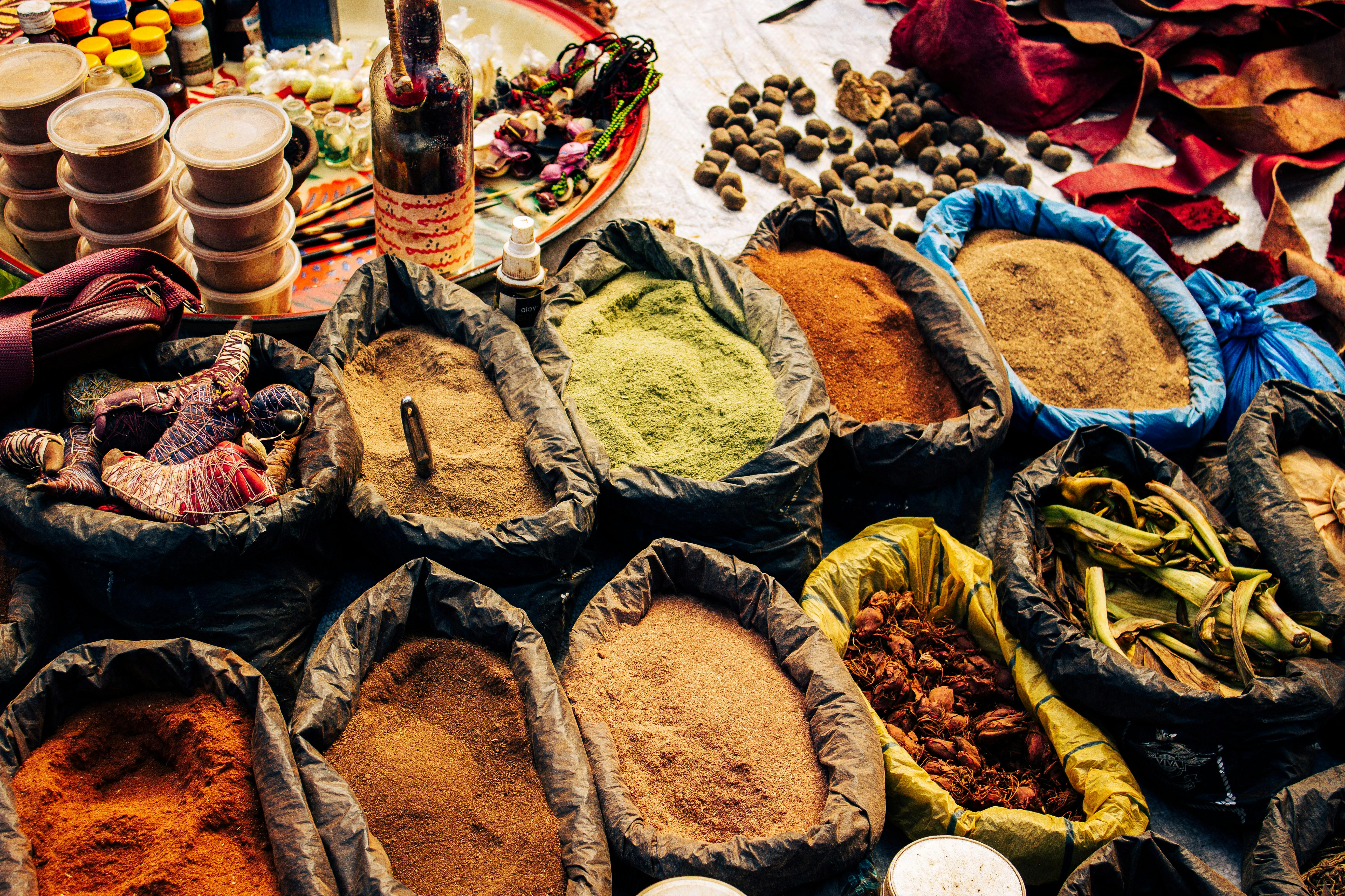 財經：「小台積」0052今恢復交易 分割後股價親民早盤爆量逾13萬