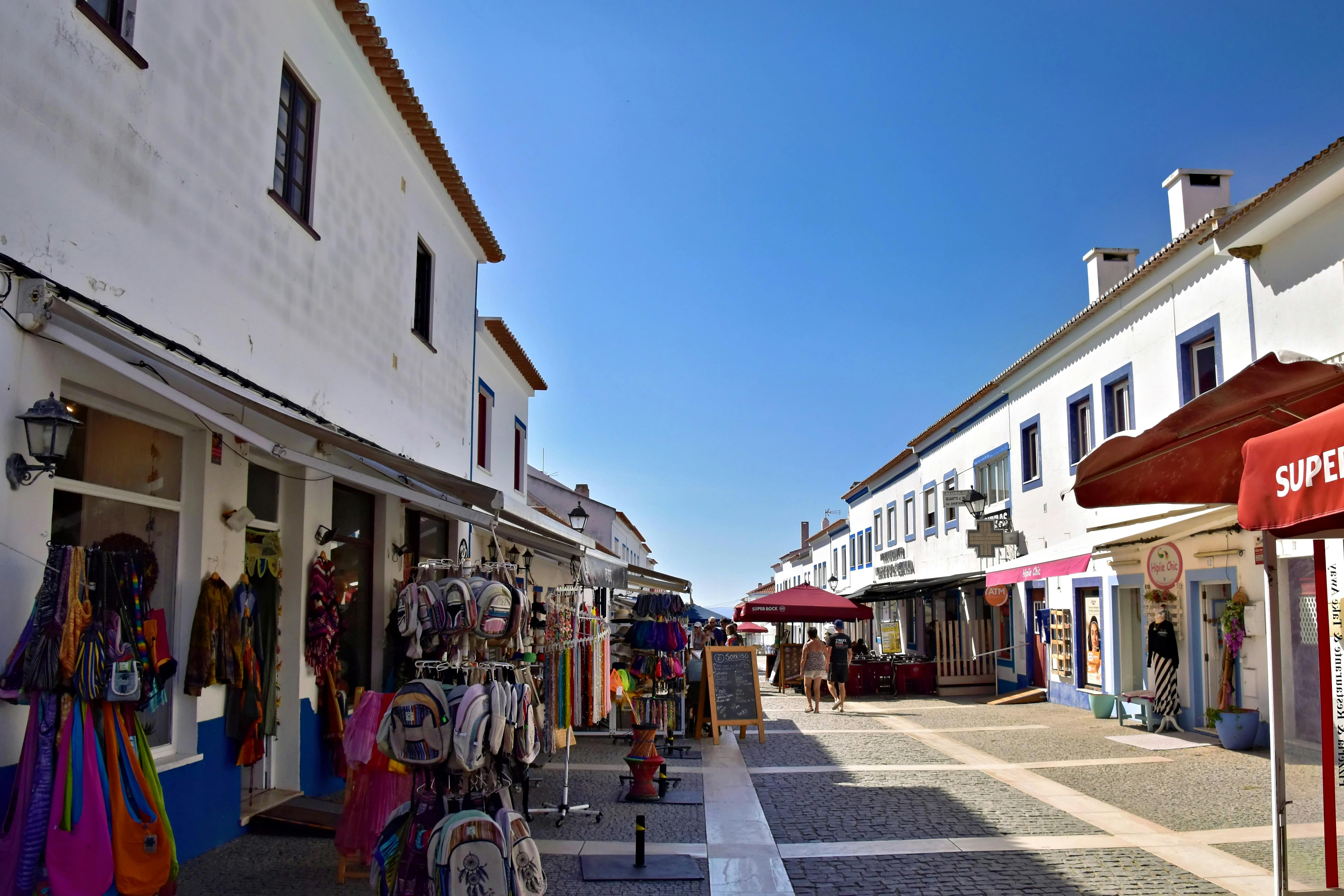 財經：「小台積」0052今恢復交易 分割後股價親民早盤爆量逾13萬