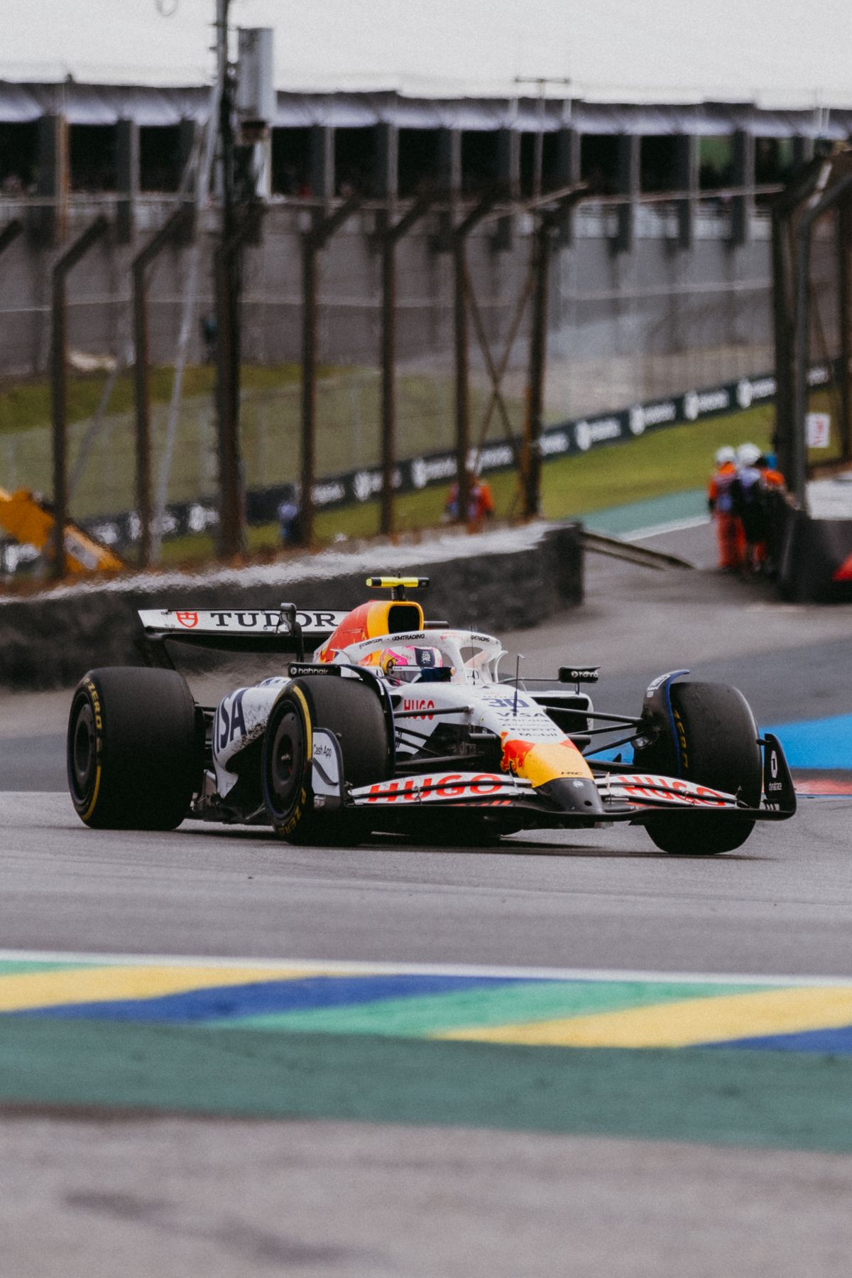 F1 Paddock Briefing: Montoya and Hill react to dramatic Miami GP