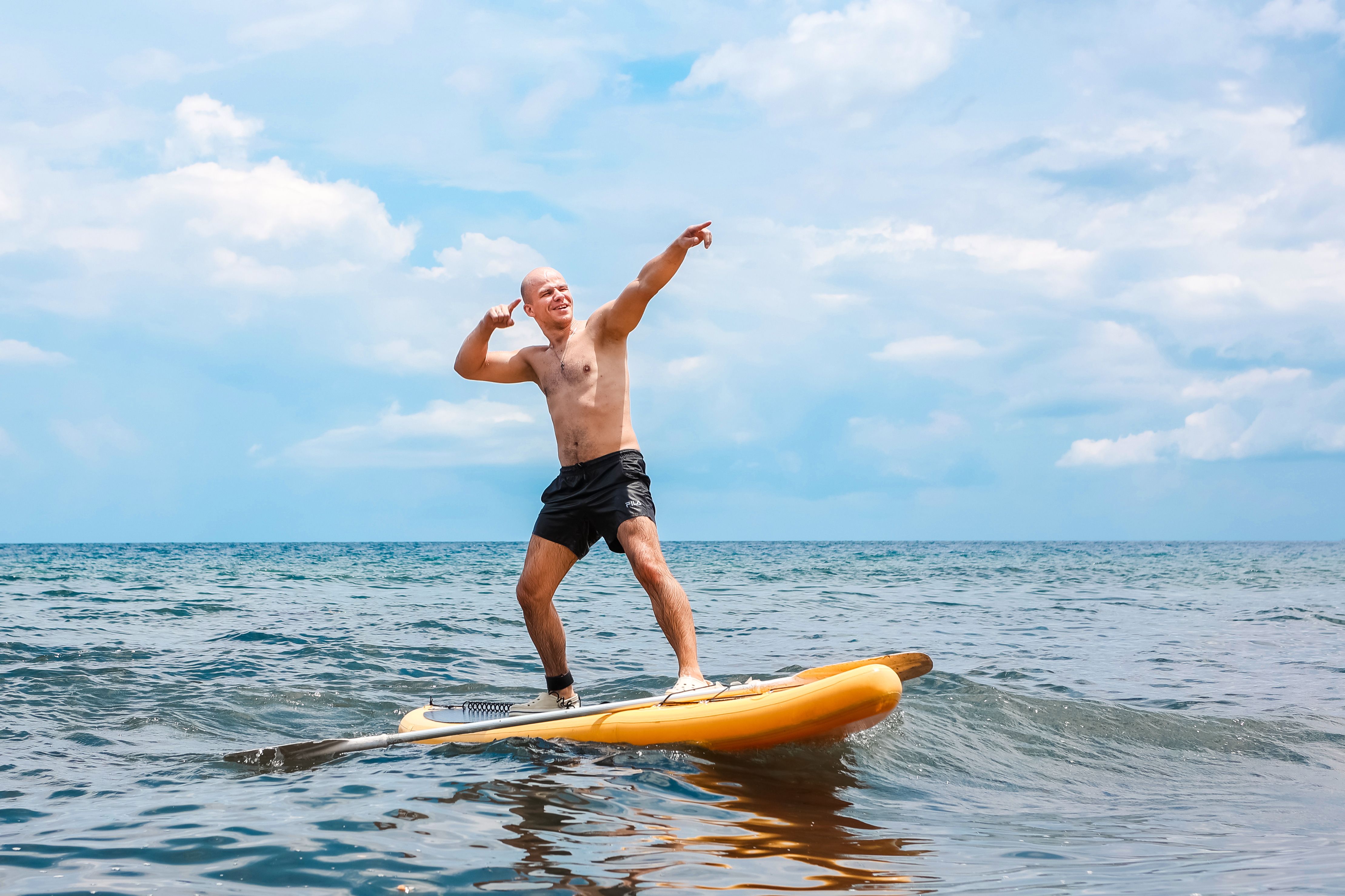 pickleball trends surf ski competitions — Photo by Сергей Сергеев on Pexels
