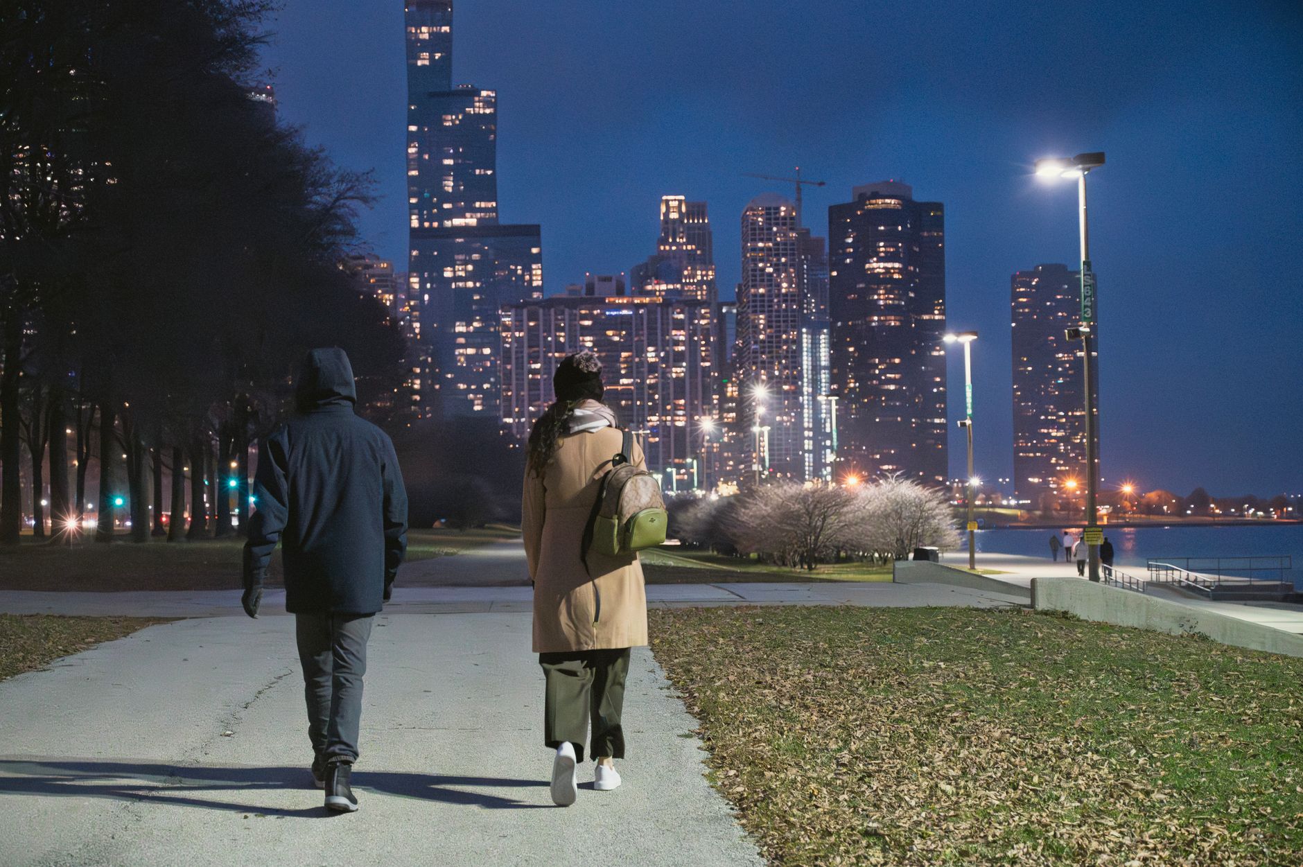 Moving Beyond Stigma: Authentic Age-Gap Relationships in Chicago — SponsorClub