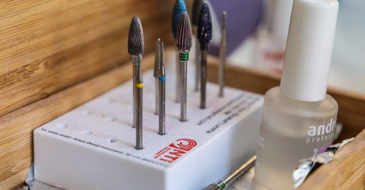 Nail Salon Manicure Pedicure Tips