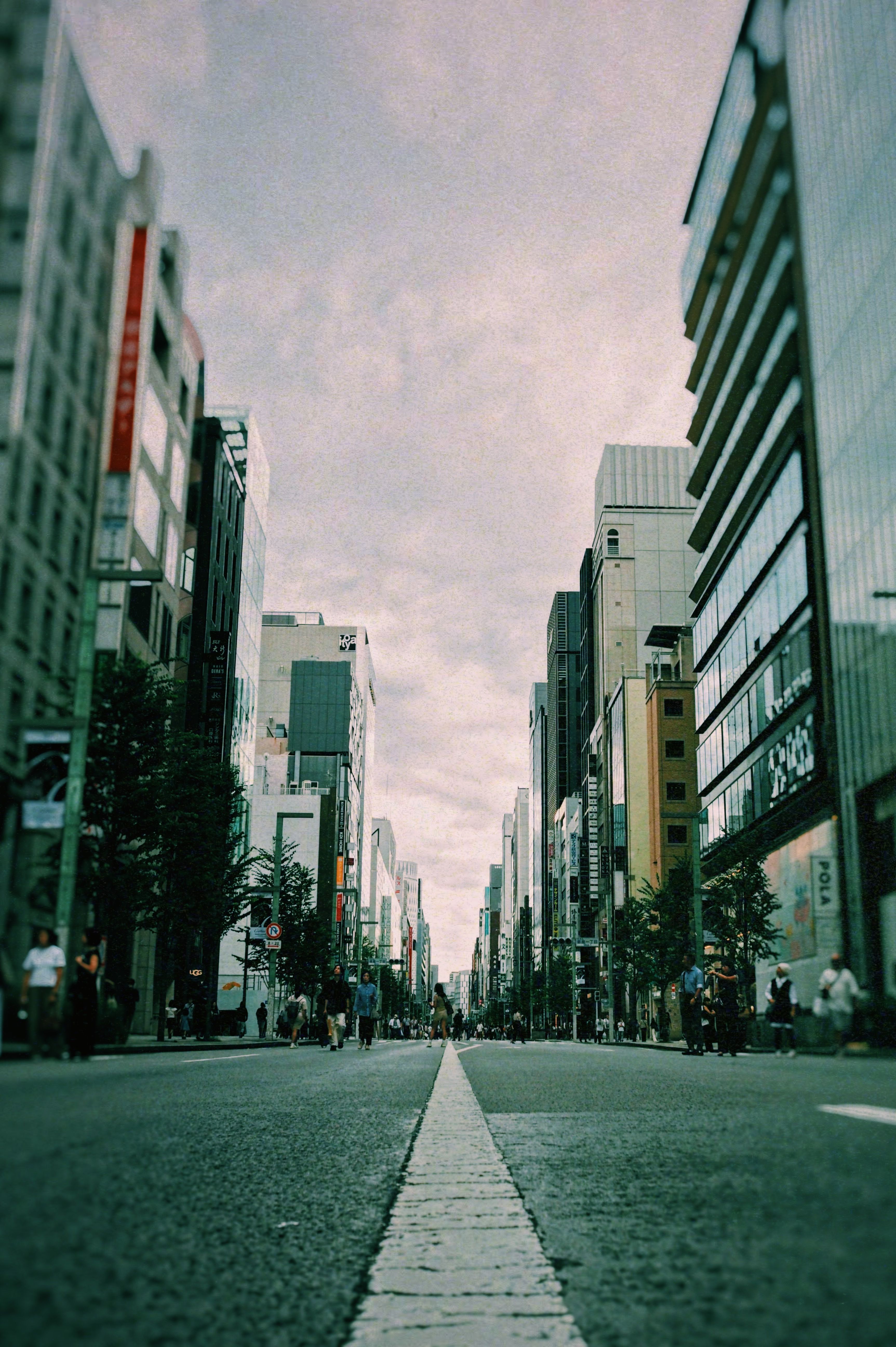 Bustling Tokyo Street Scene with Modern Architecture · Free Stock Photo
