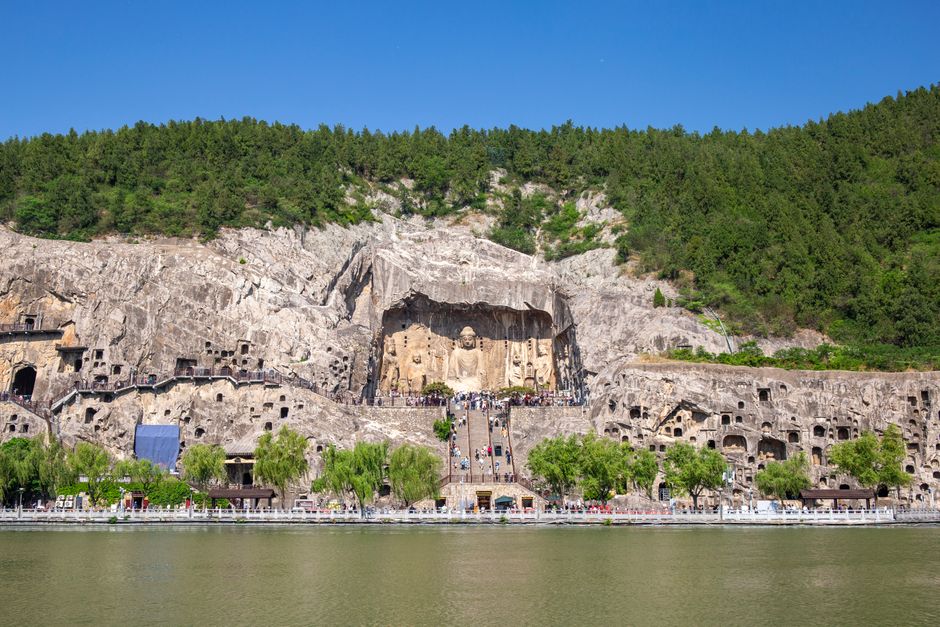 Luoyang White Horse Temple — Visiting Longmen Grottoes the Same Day