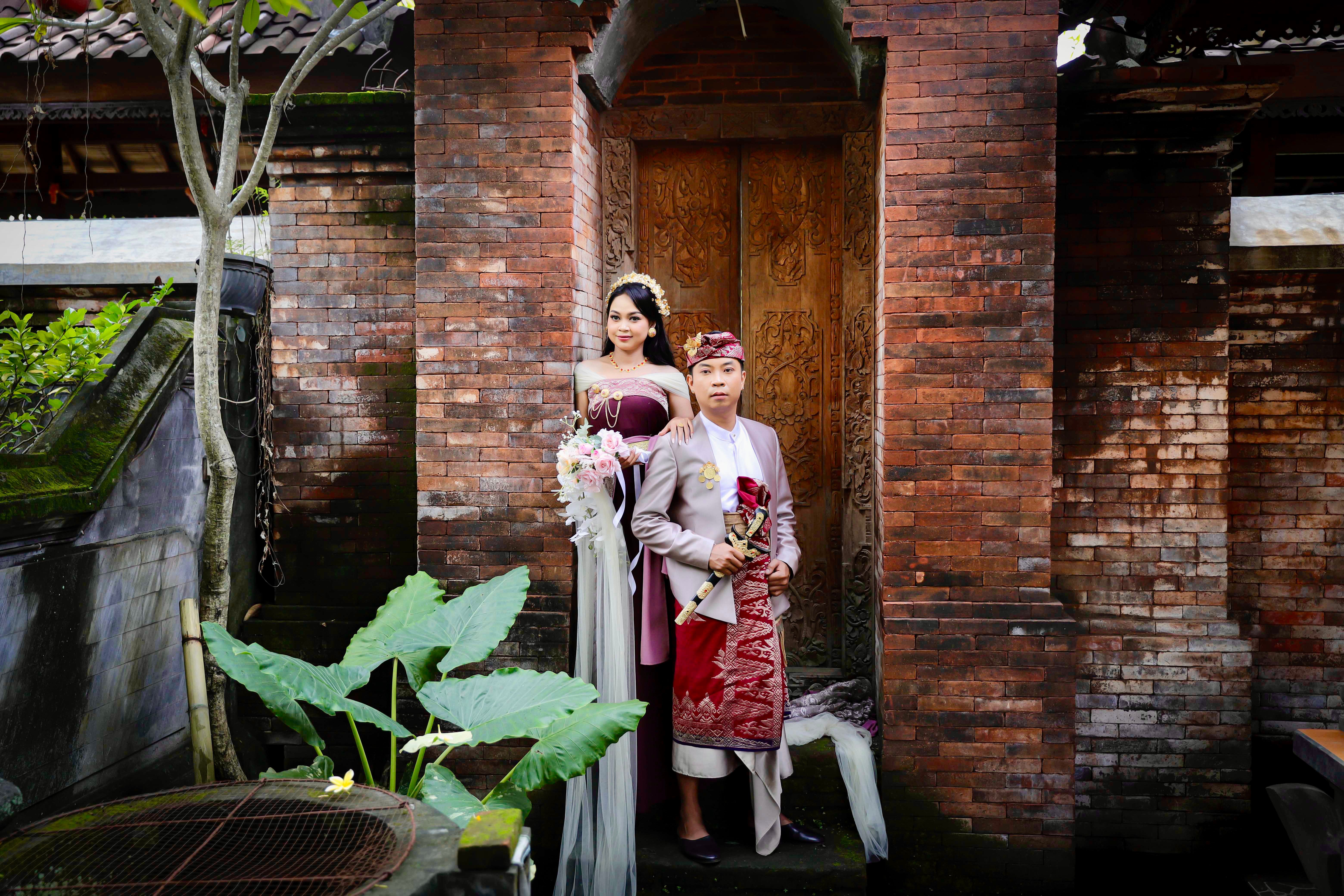 Traditional Indonesian Wedding Portrait · Free Stock Photo