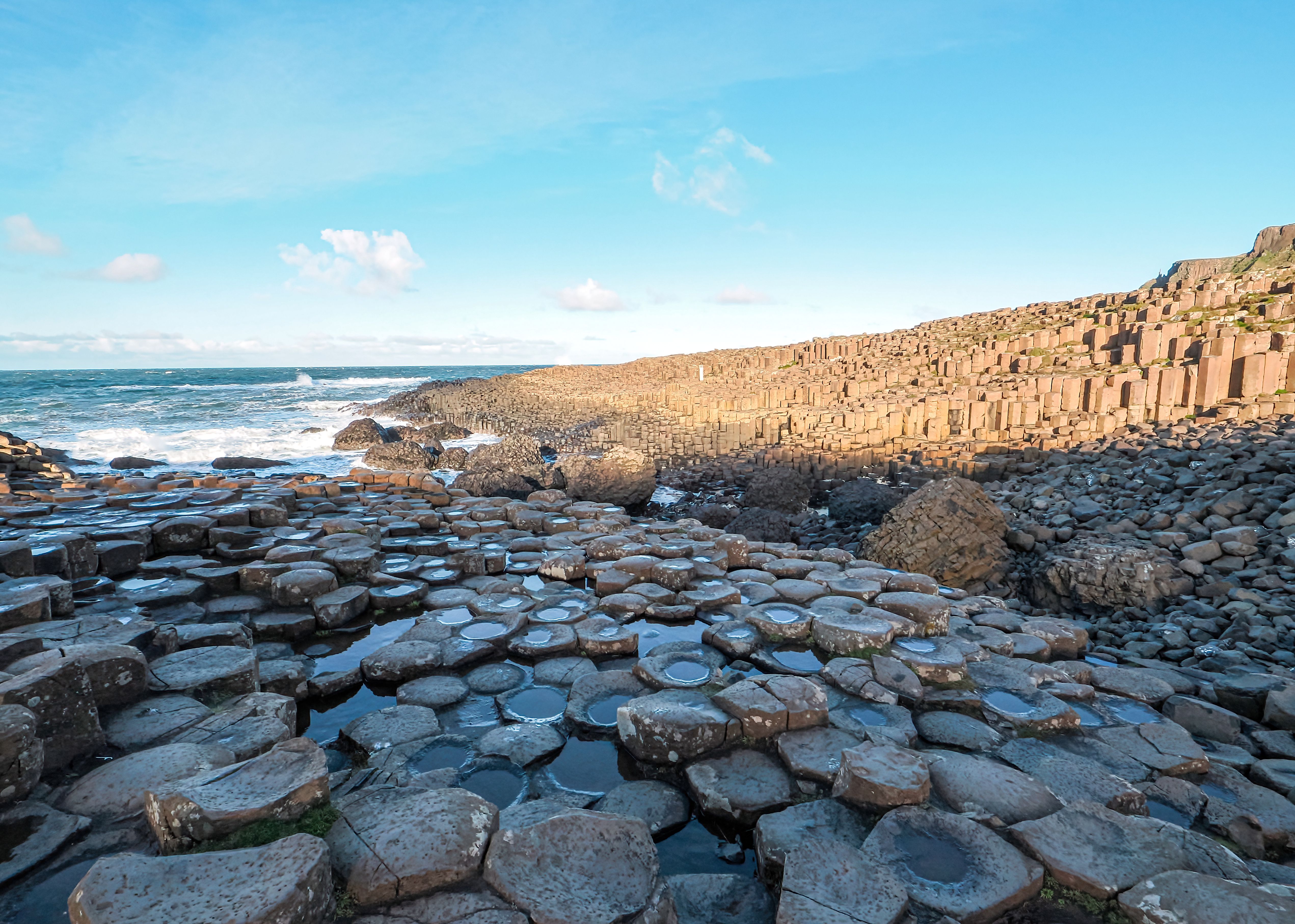 Stunning View of Giant's Causeway with Hexagonal Rocks · Free Stock Photo