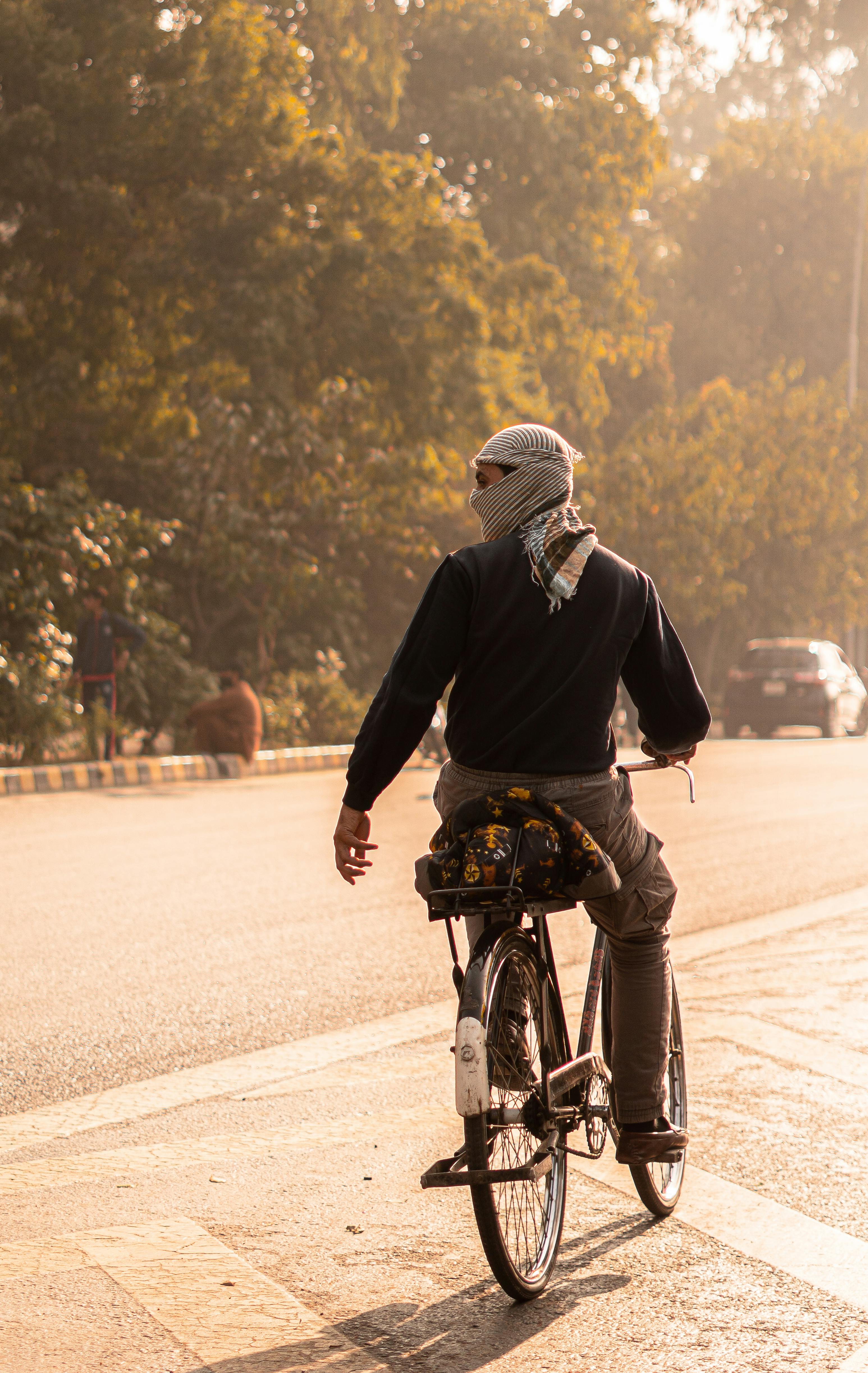 Active Commuting Photos, Download The BEST Free Active Commuting Stock ...