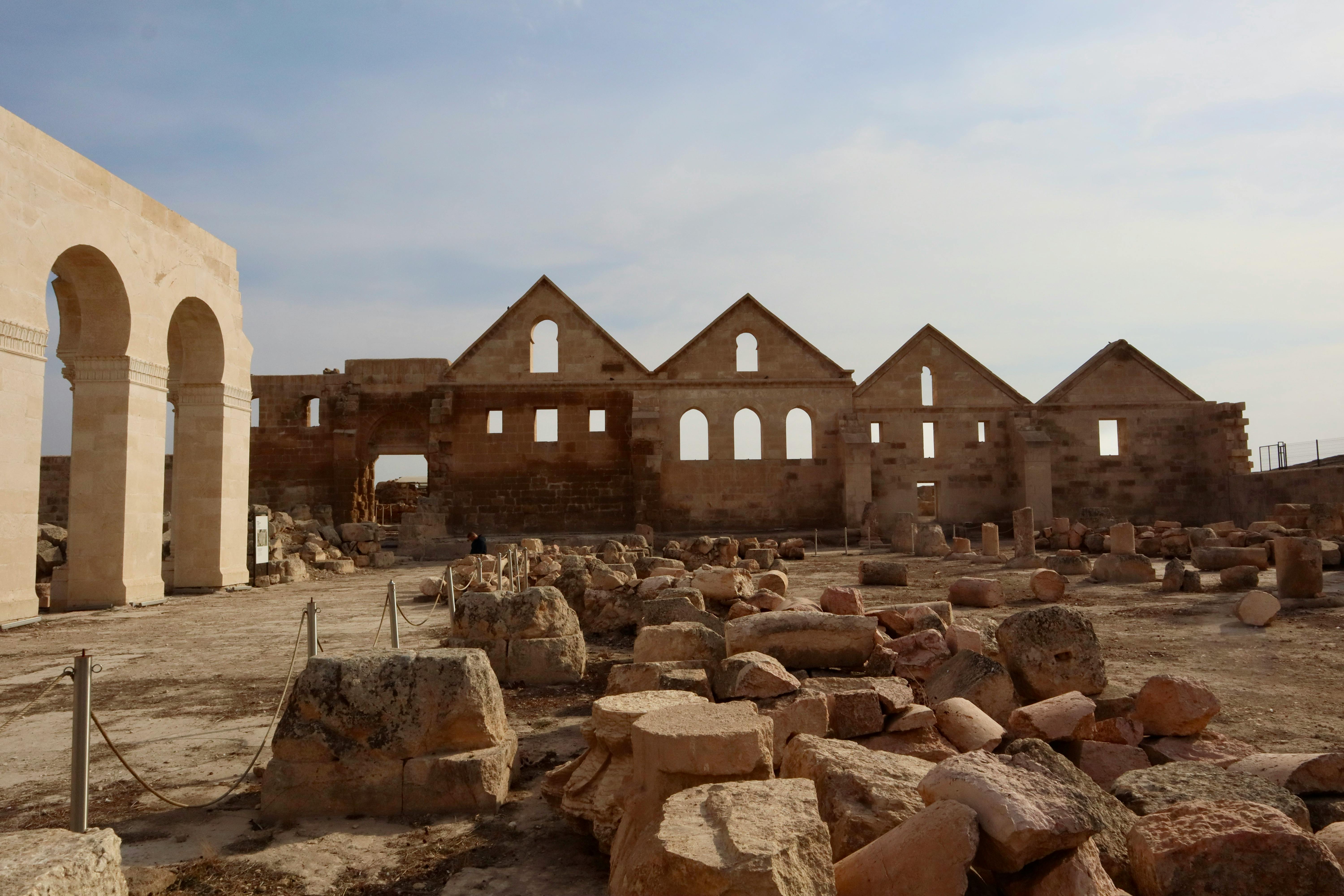 Discovering the Secrets of Ancient Ruins and Civilizations