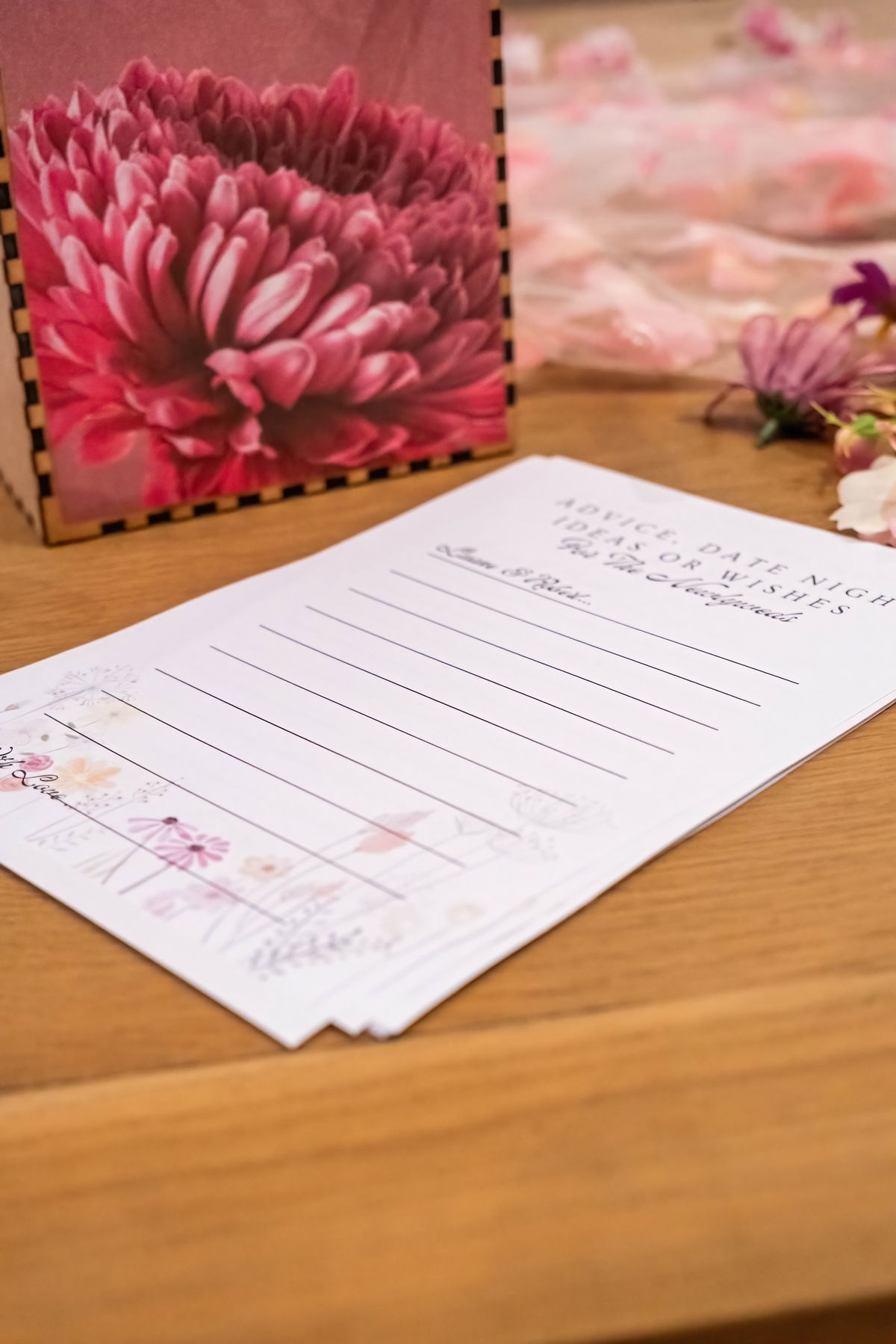 Advice cards for the bride waiting to be filled in