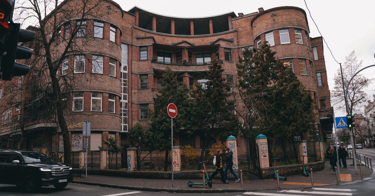 Що зміниться у школах з 1 вересня: генератори, укриття та гарячі обіди