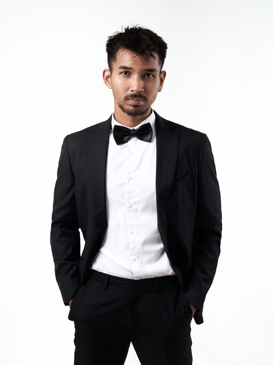 Tuxedos — After dark