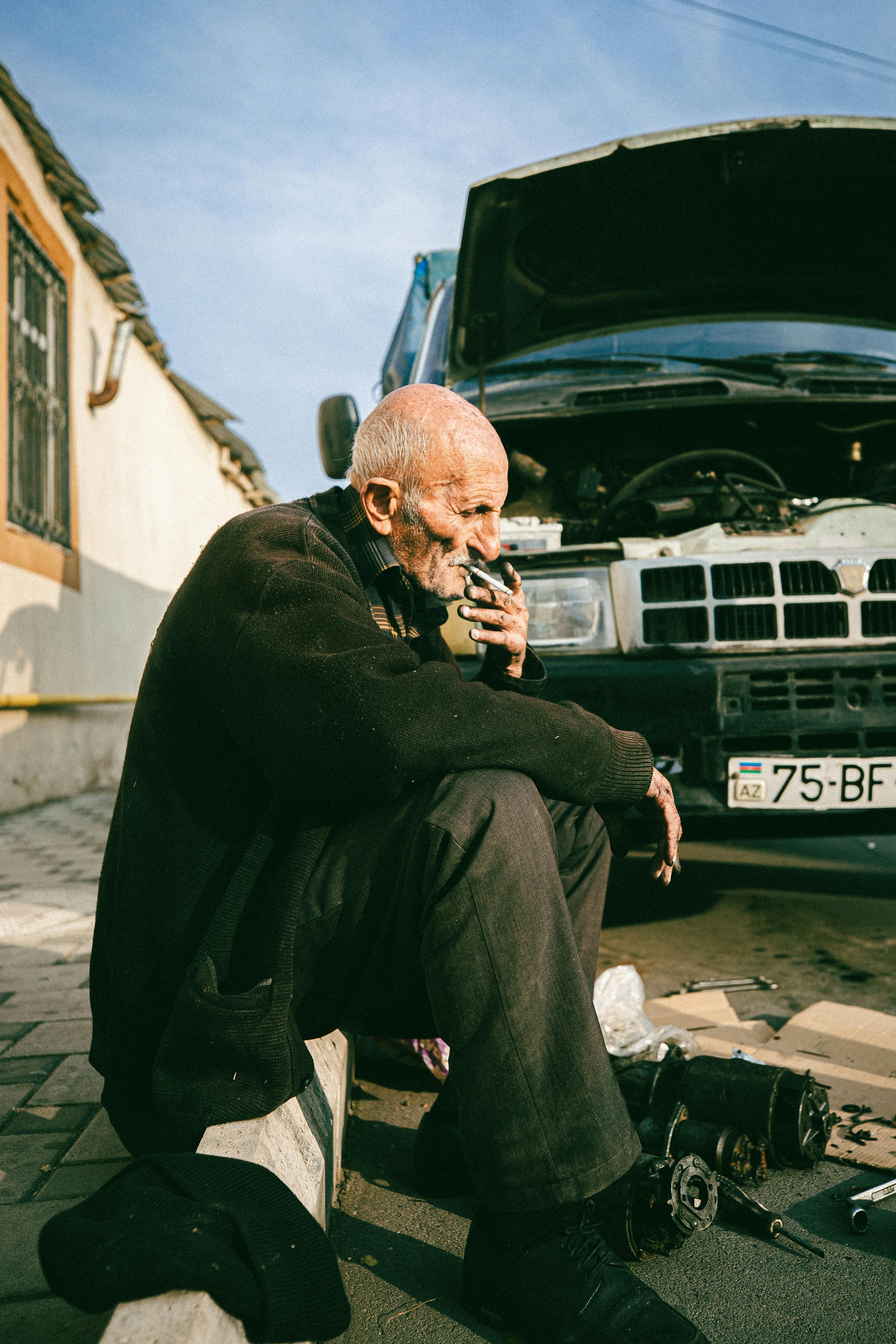 Tânăr de 24 de ani în stare critică după coliziune