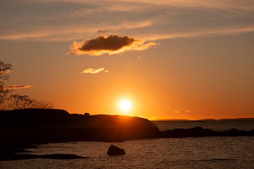 Free Capture the serene beauty of a fall sunrise over Cove Island Park in Stamford, Connecticut. Stock Photo