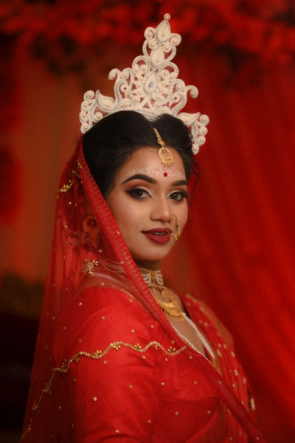 Classic bridal makeup style