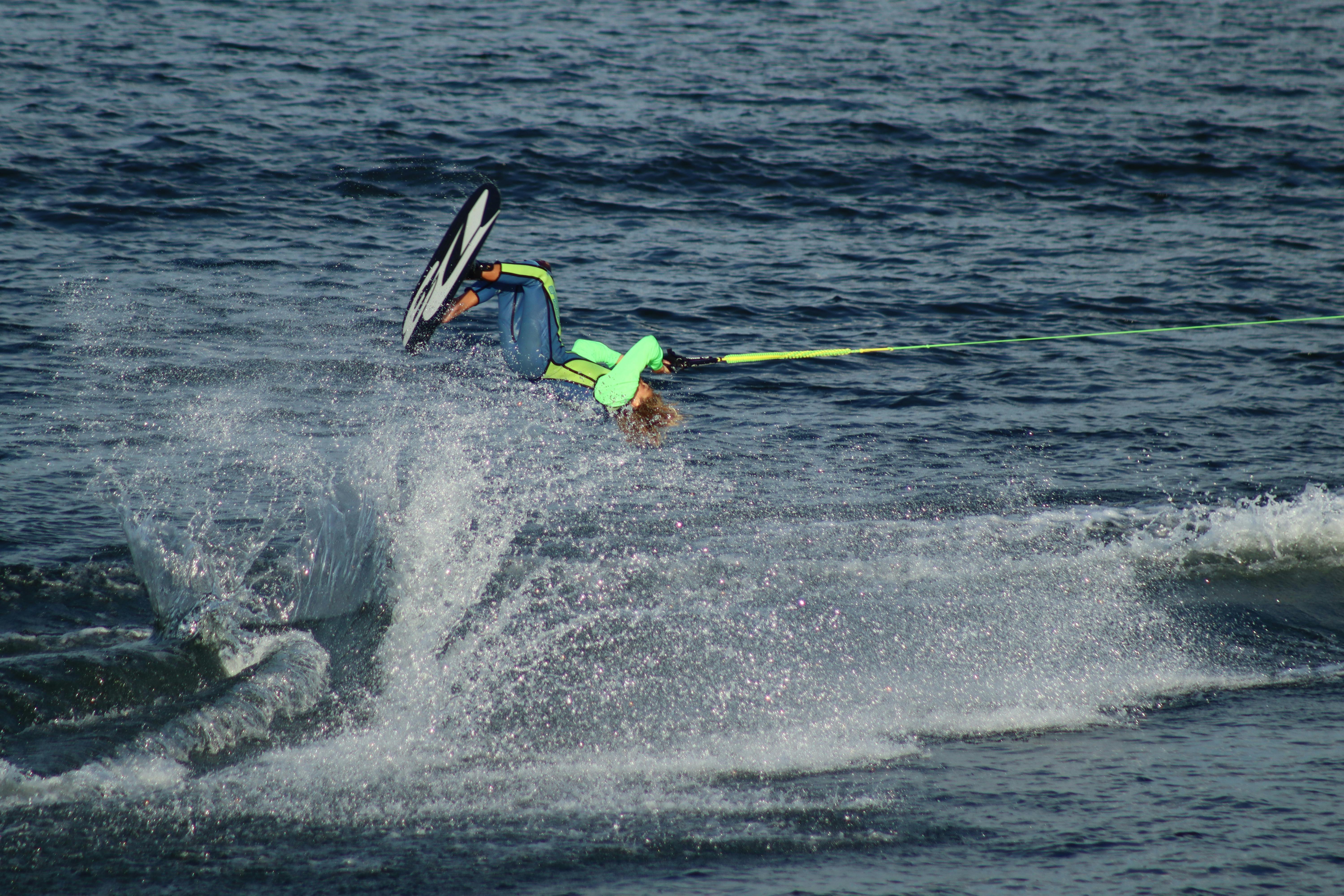 飛機盃國際魔術方塊大賽桃園登場 180高手激烈競技