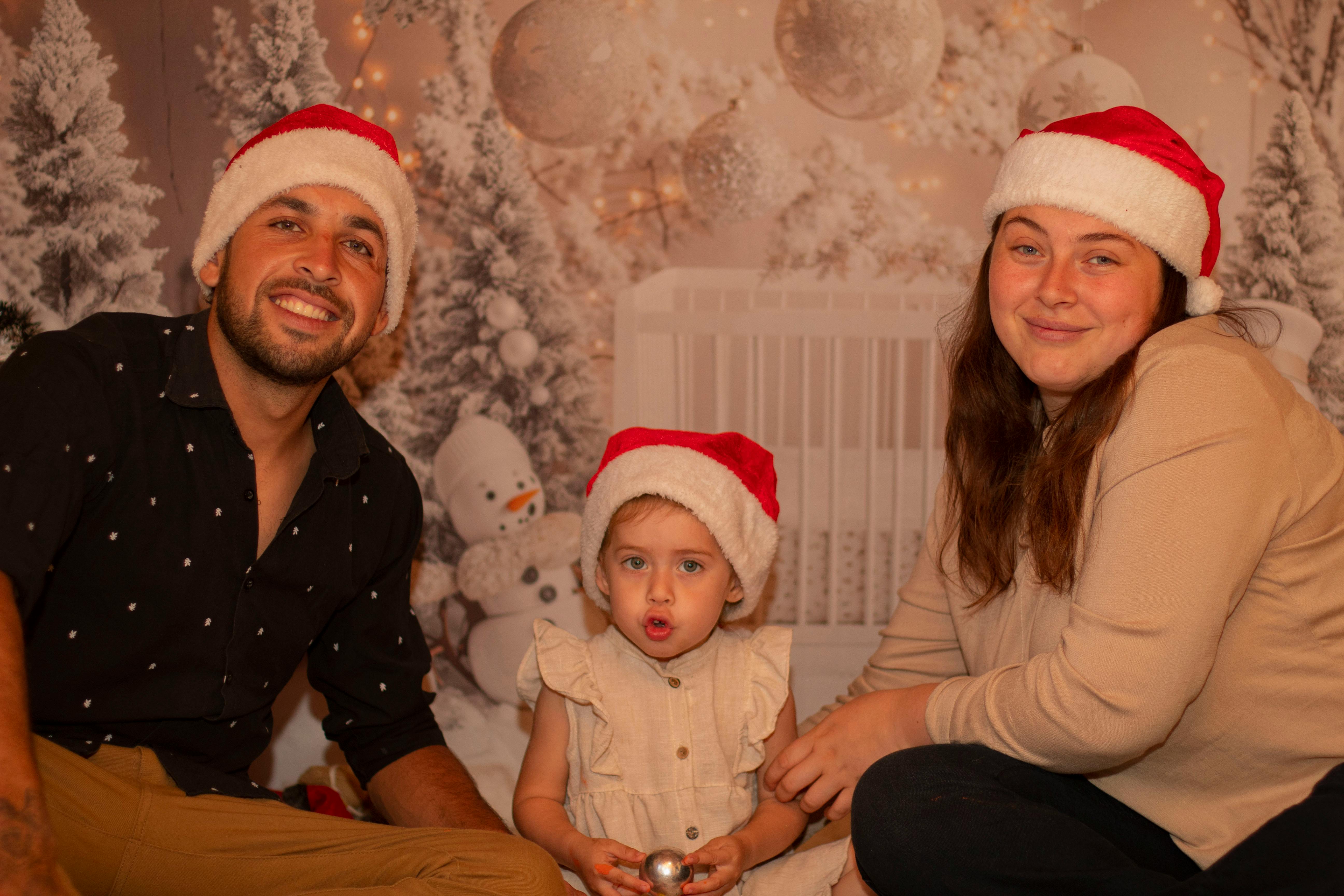 直擊Sandy深V現身世紀婚禮 帥尪讚滿意婚姻生活鬆口第三胎計劃