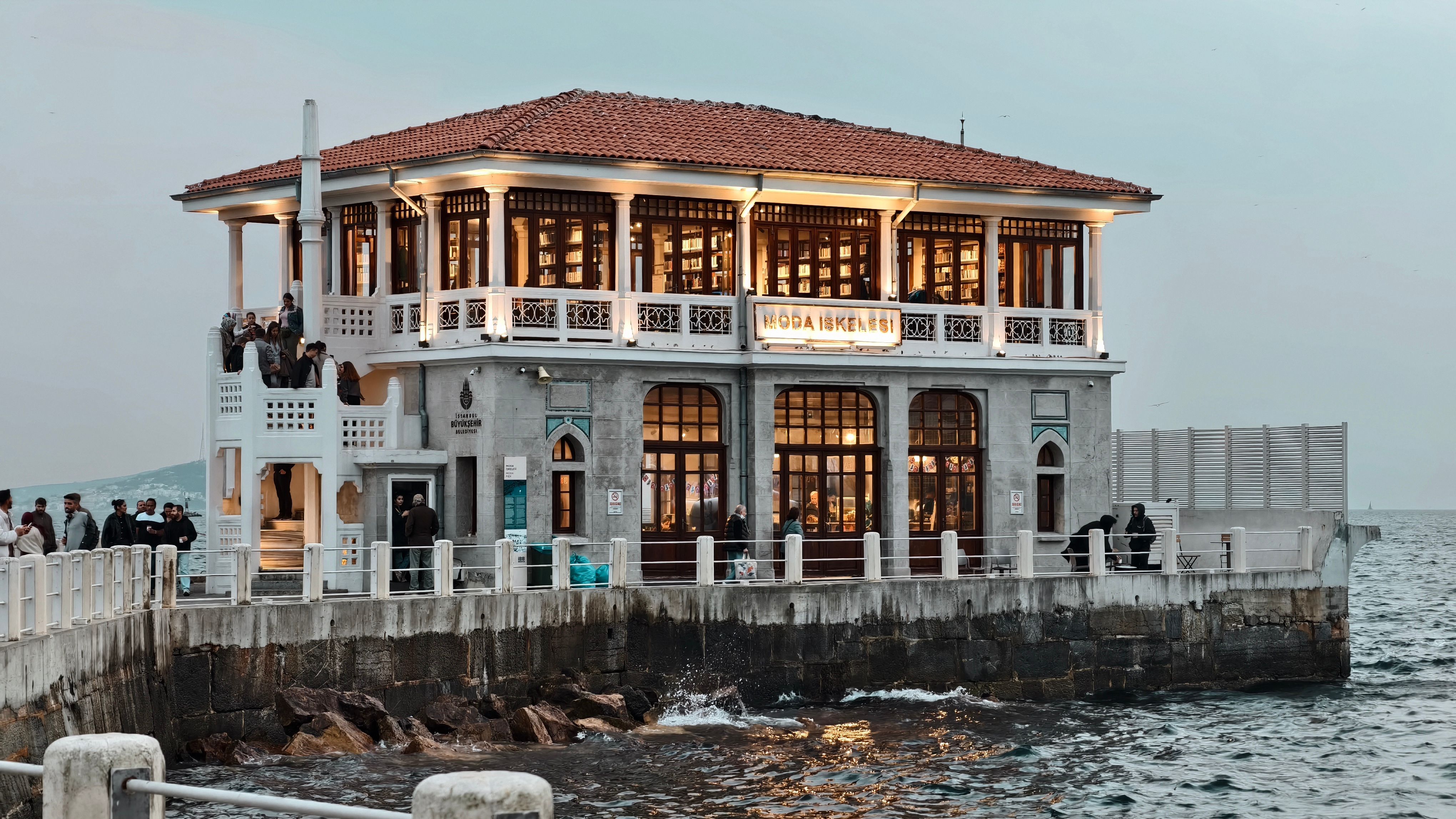 Charming Historic Seaside Building in Istanbul · Free Stock Photo