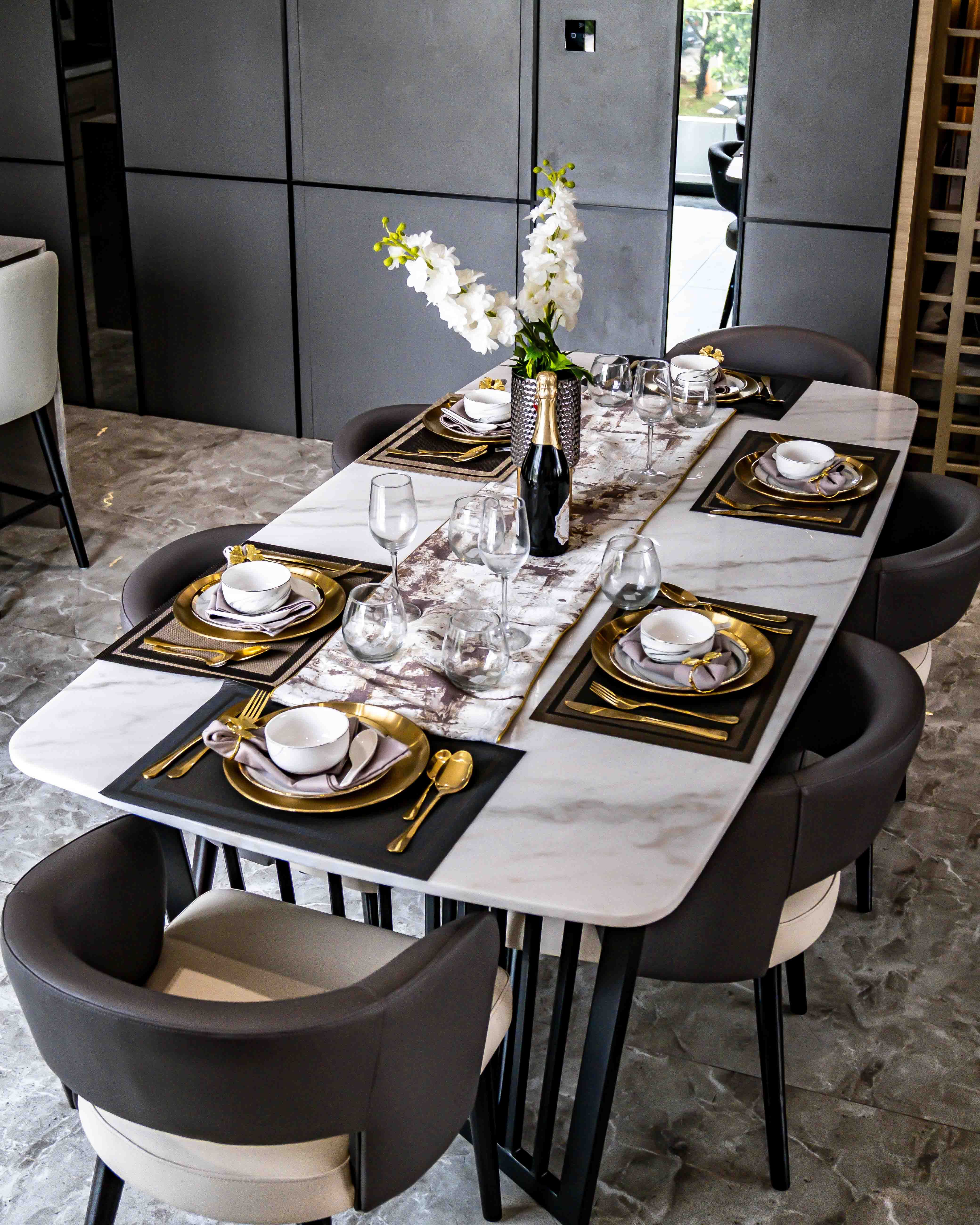Elegant Dining Setup in Jakarta Apartment · Free Stock Photo