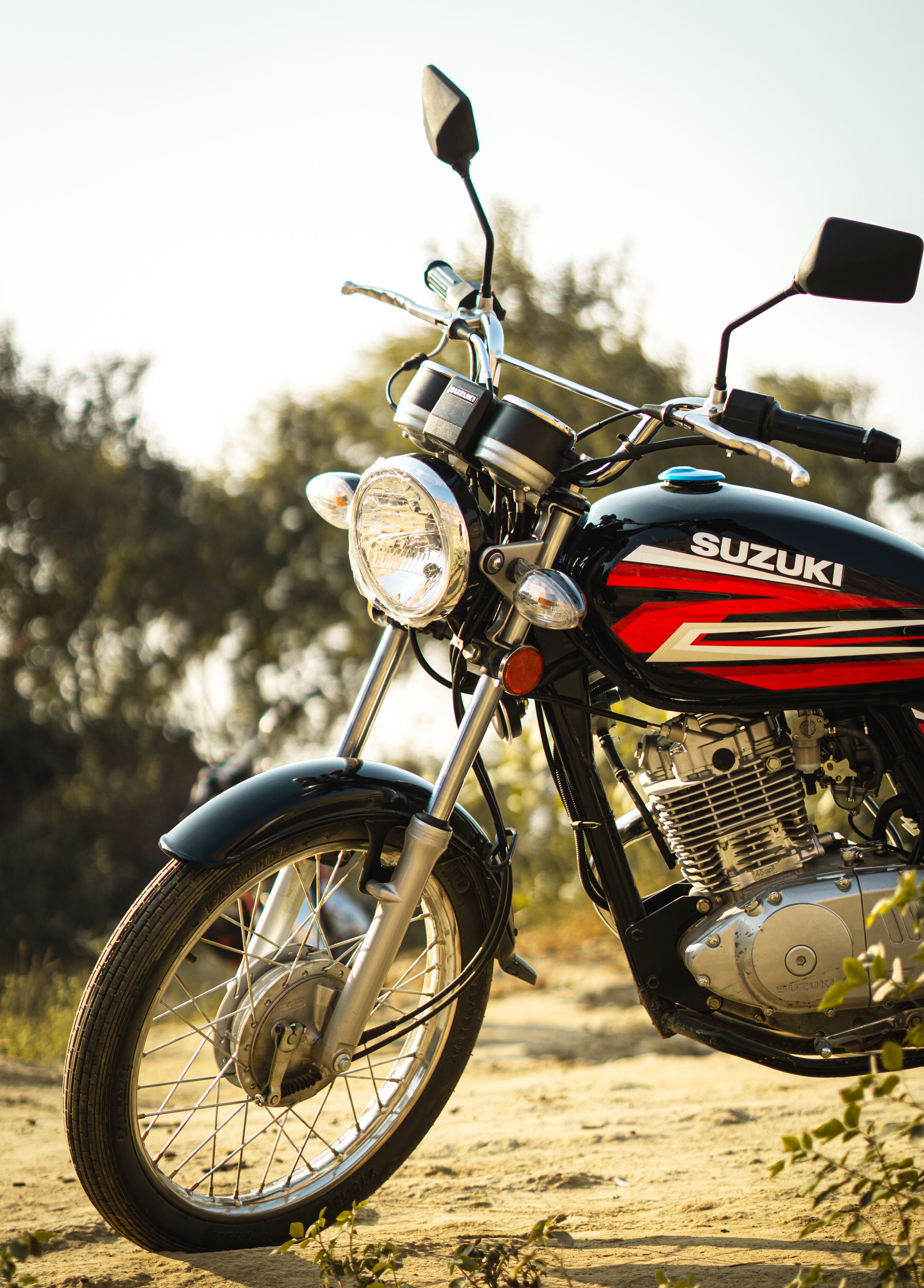 Suzuki motorcycle for sale in Cetinje