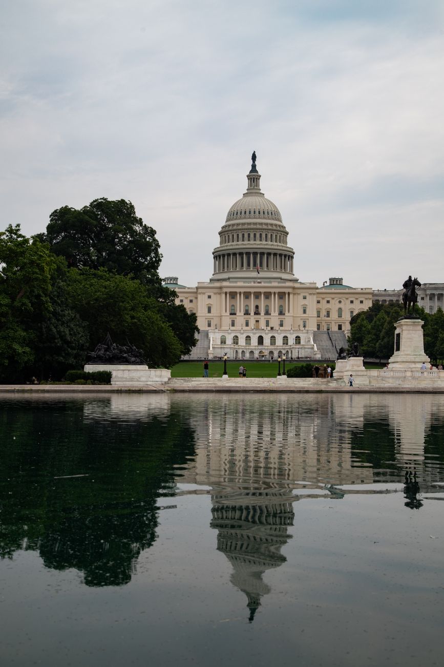 Lifeline Phone Benefits Cut for Most Immigrants in 2026