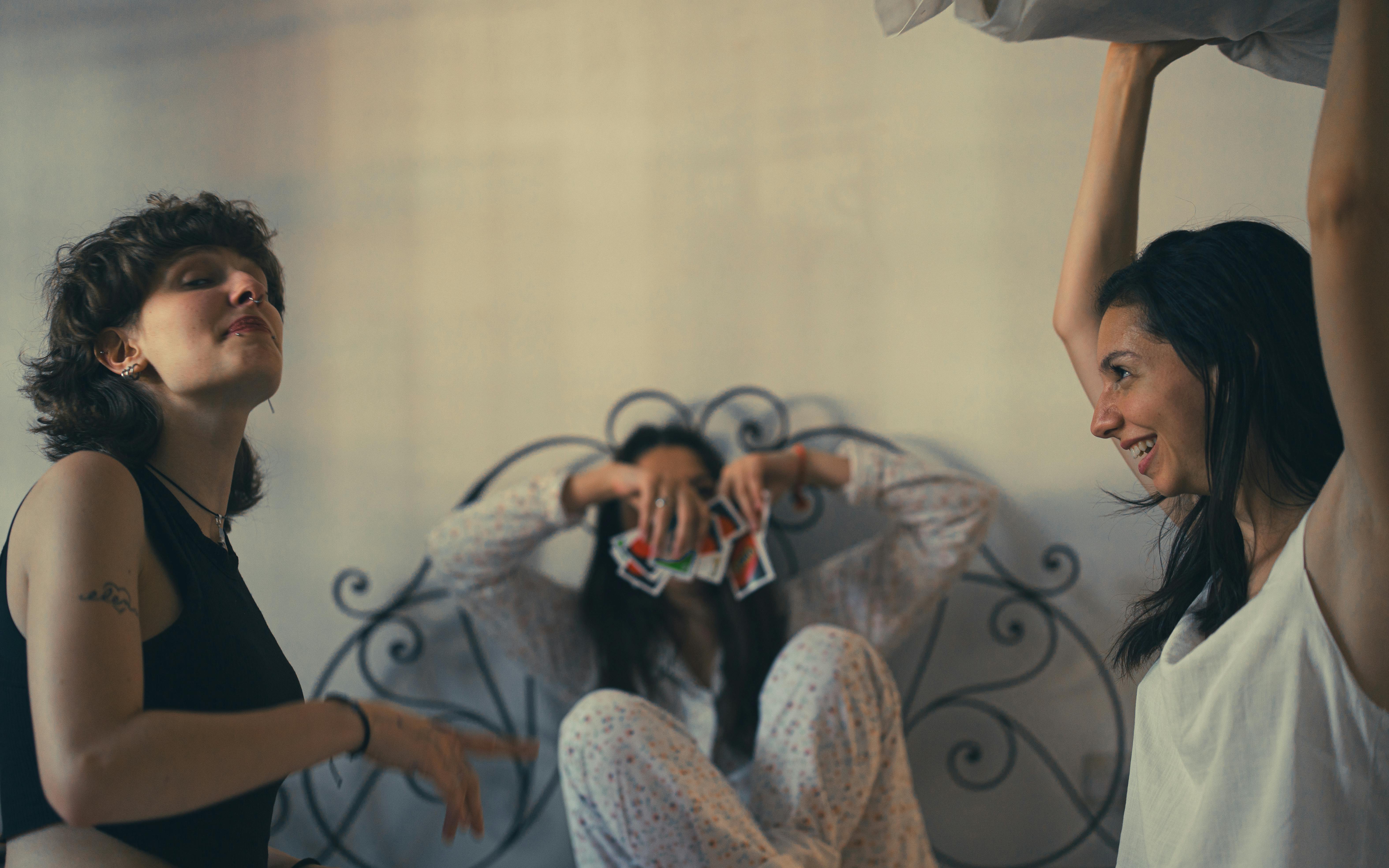 알리익스프레스 나만의 아늑한 공간을 위한 침대 프레임 추천 관련 이미지