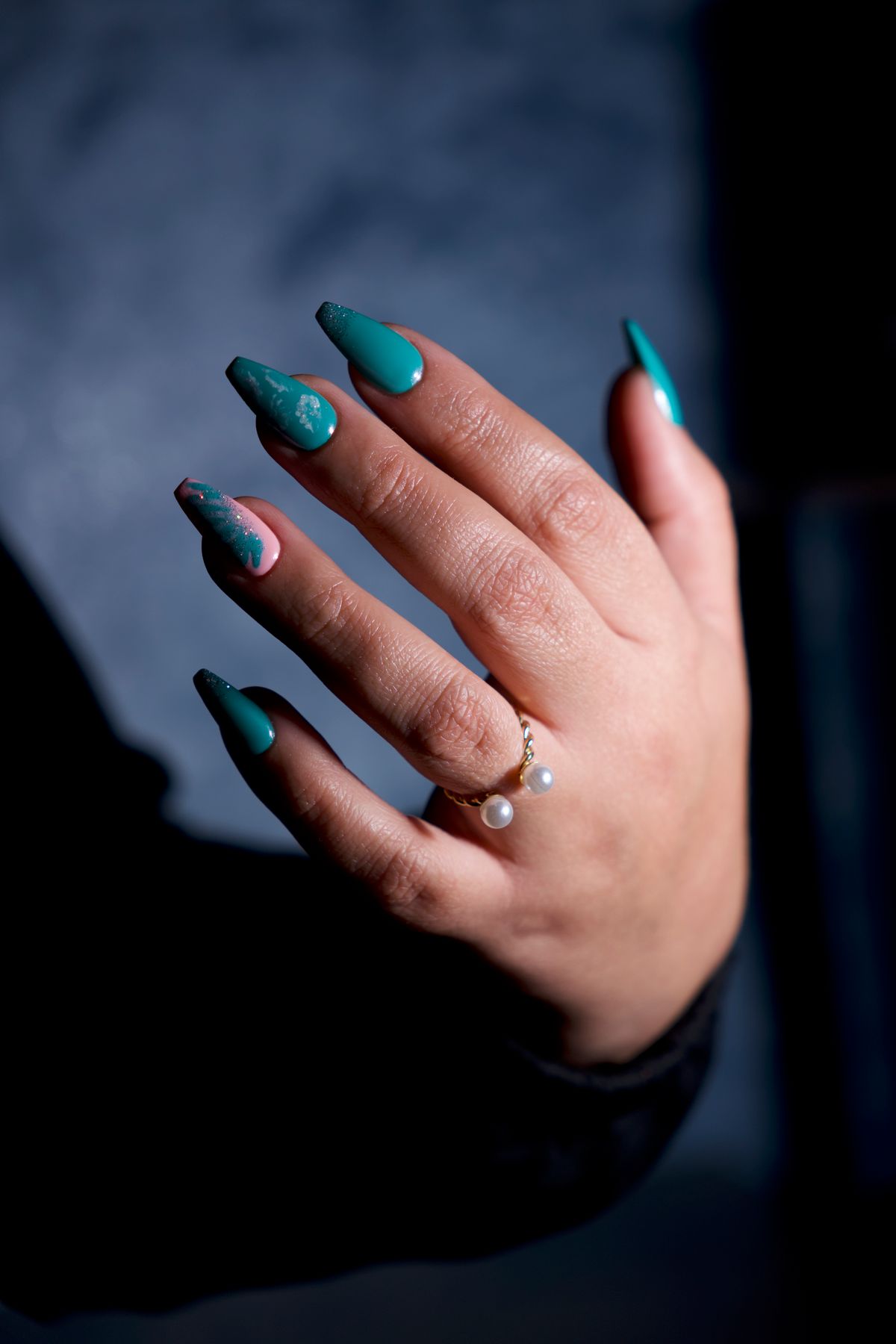 Green sage nails with pearl ring